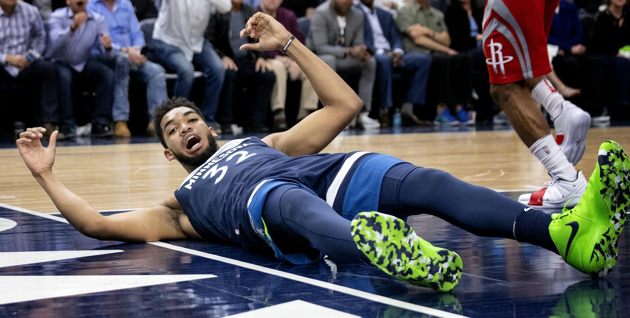 Minnesota Timberwolves Karl-Anthony Towns (32) reacted after being fouled in the second quarter.
