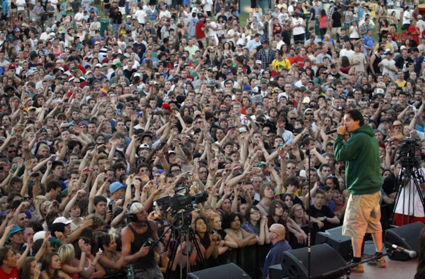 Atmosphere played to about 10,000 fans at Taste of Minnesota in 2010. / Tom Wallace, Star Tribune