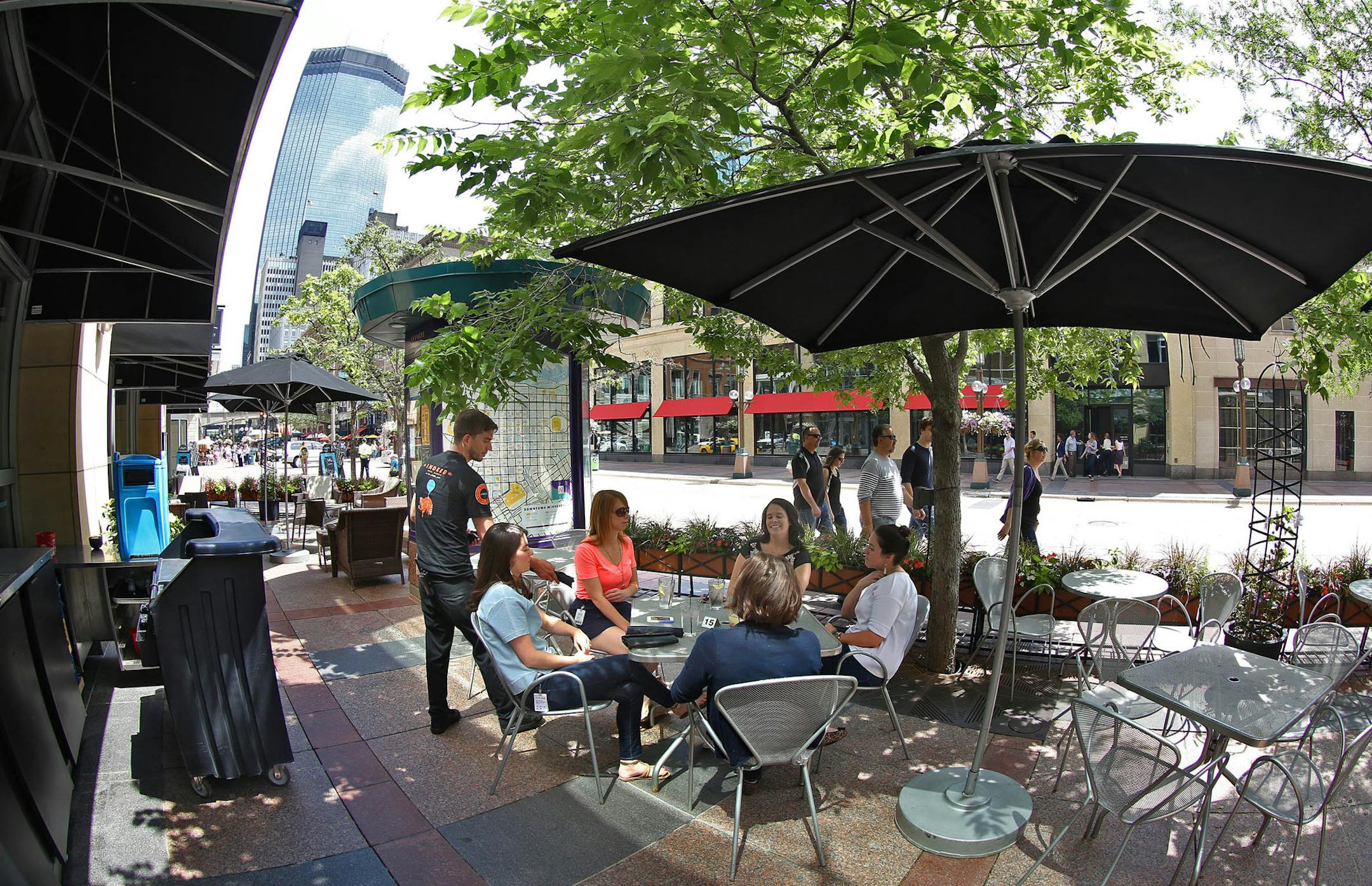 Dakota Jazz Club & Restaurant offers a true sidewalk cafe experience.