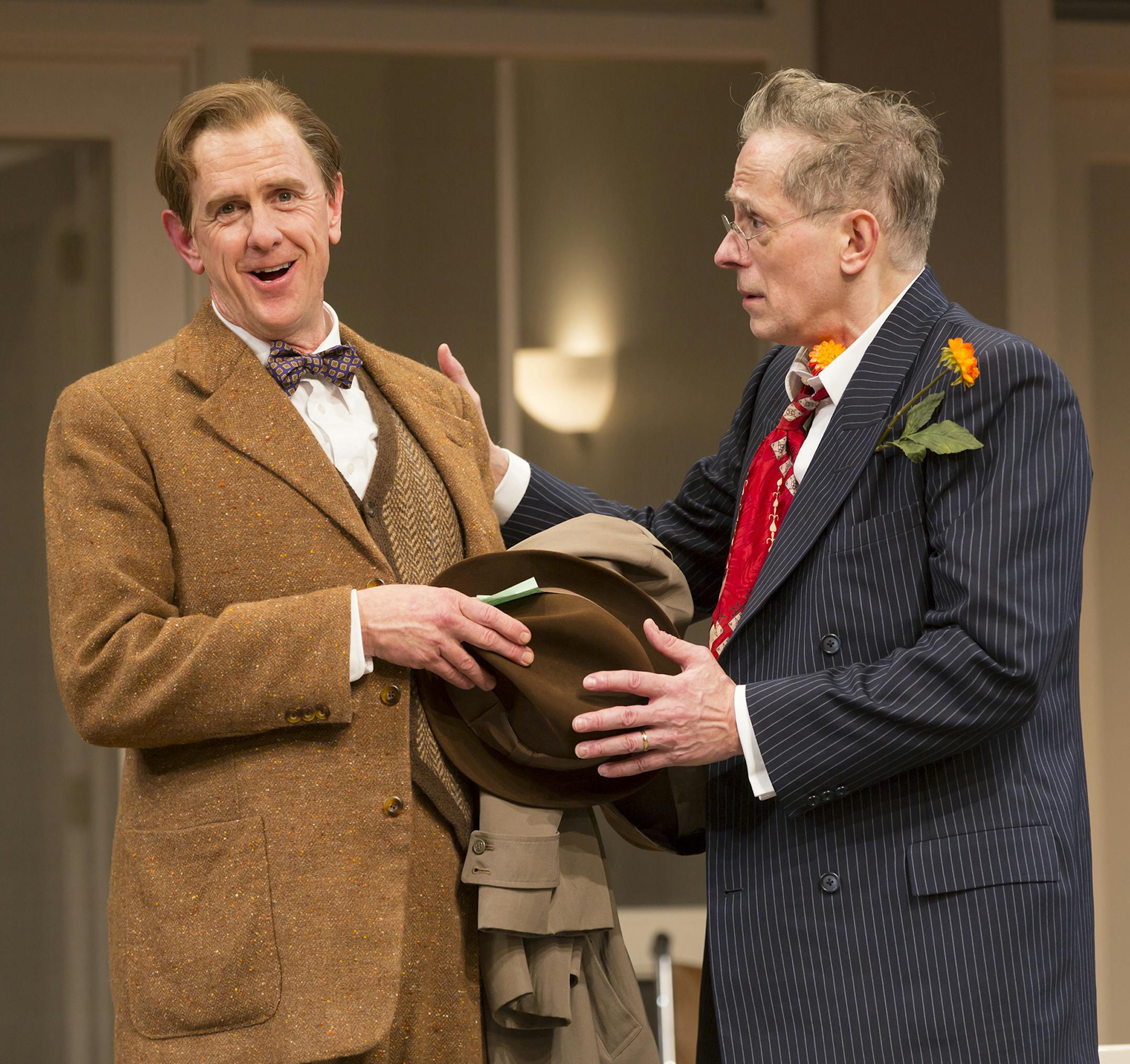 Photograph © T Charles Erickson David Kelly (Elwood P. Dowd) and Steve Hendrickson (Dr. William Chumley) in "Harvey" at the Guthrie.