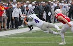 A pass intended for St. Thomas' Vinny Pallini was just out of reach in the second quarter.
St. John's topped St. Thomas 40-20 in the MIAC battle of th