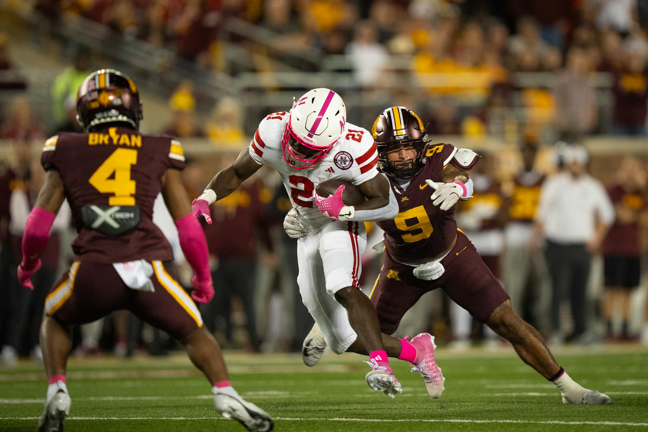 Minnesota Gophers football team defeats No. 25 Nebraska