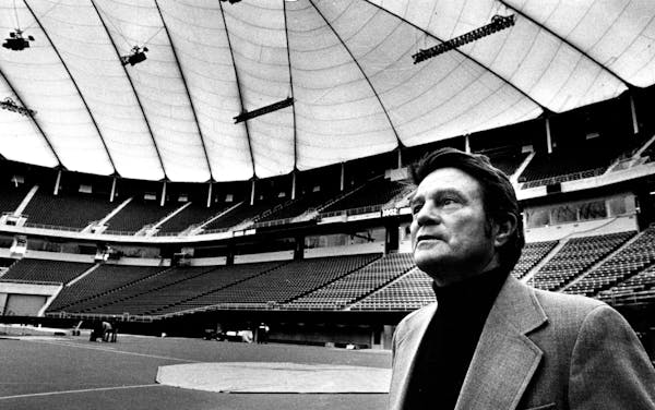 April 04, 1982 Manager Billy Gardner doesn't say much, but he loves to observe. He spent Saturday checking out the Metrodome before the Twins were to 
