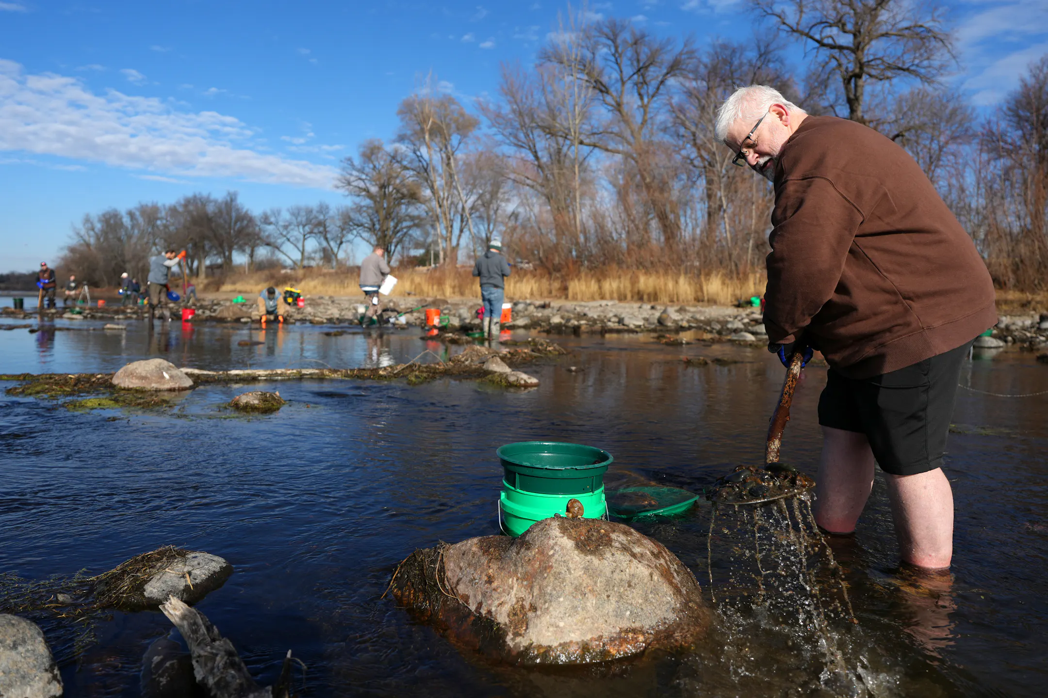 How to prospect and pan for gold on the Mississippi River in Minnesota