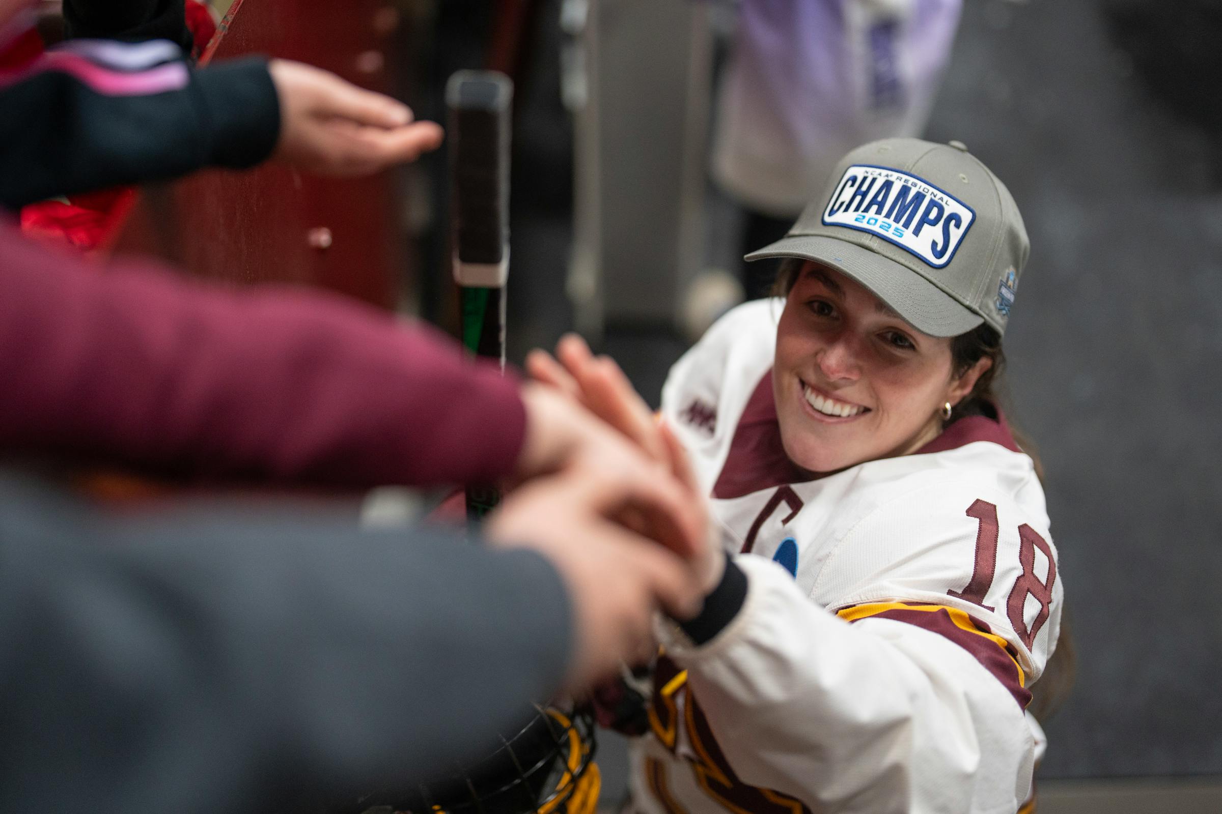 Gophers' Abbey Murphy wows teammates before 2026 Olympics