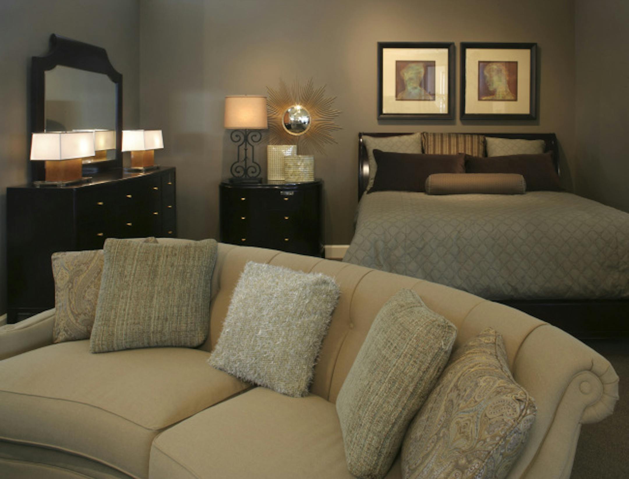 What doesn't work? The lamp with the old-world look and ornate shape is out of place in the clean-lined bedroom.