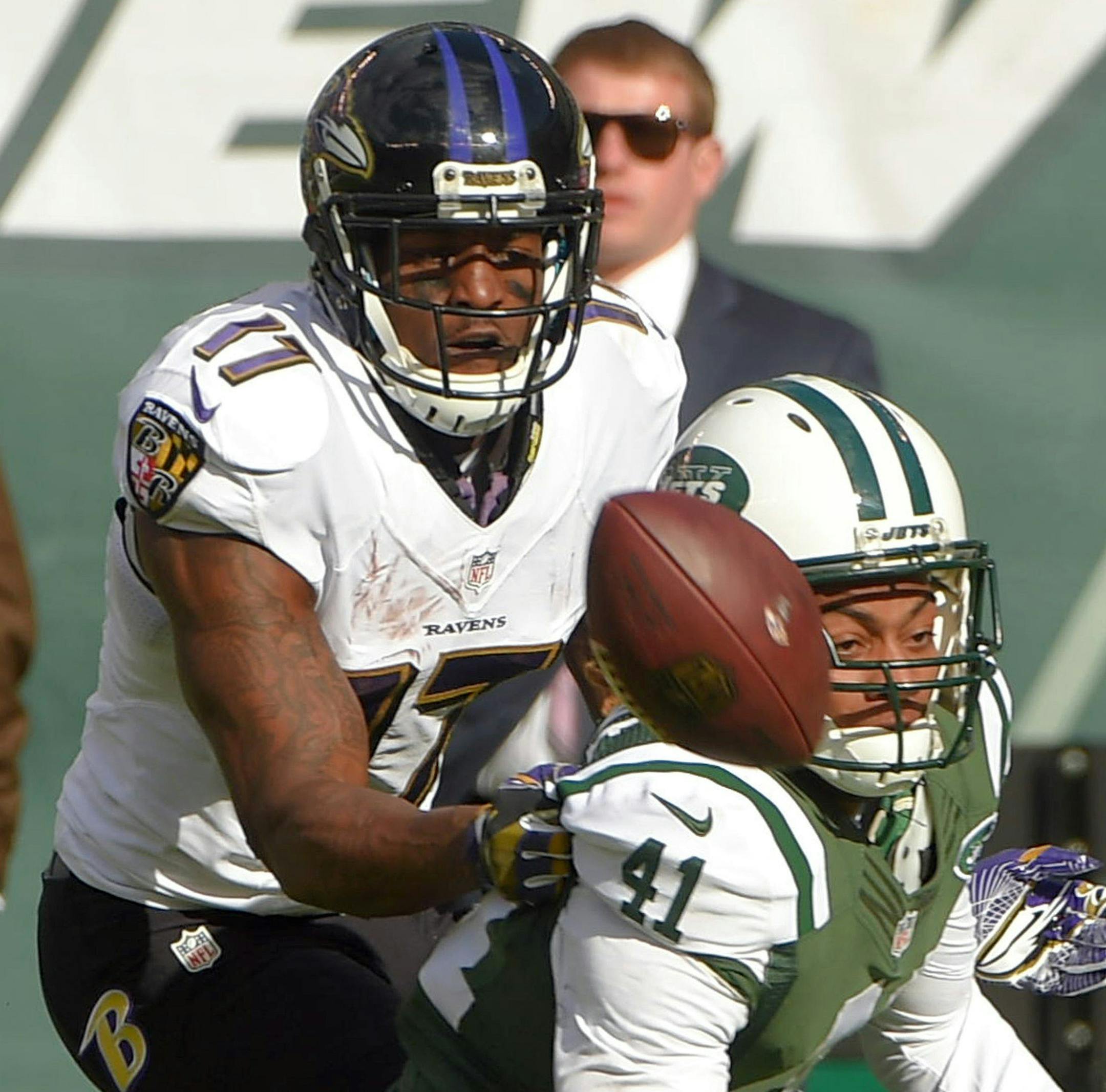 New York Jets cornerback Buster Skrine (41) stops a pass from being caught by Baltimore Ravens wide receiver Mike Wallace (17) on third down during the third quarter on Sunday, Oct. 23, 2016 in East Rutherford, N.J. (Karl Merton Ferron/Baltimore Sun/TNS)