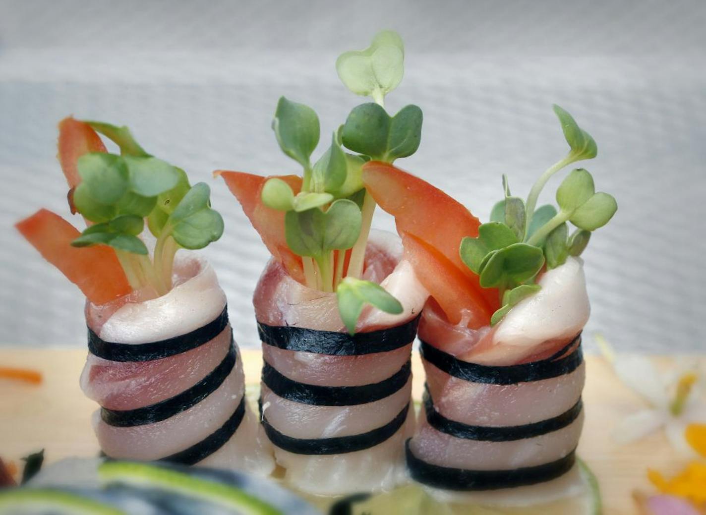 A sushi sample plate at Masu.