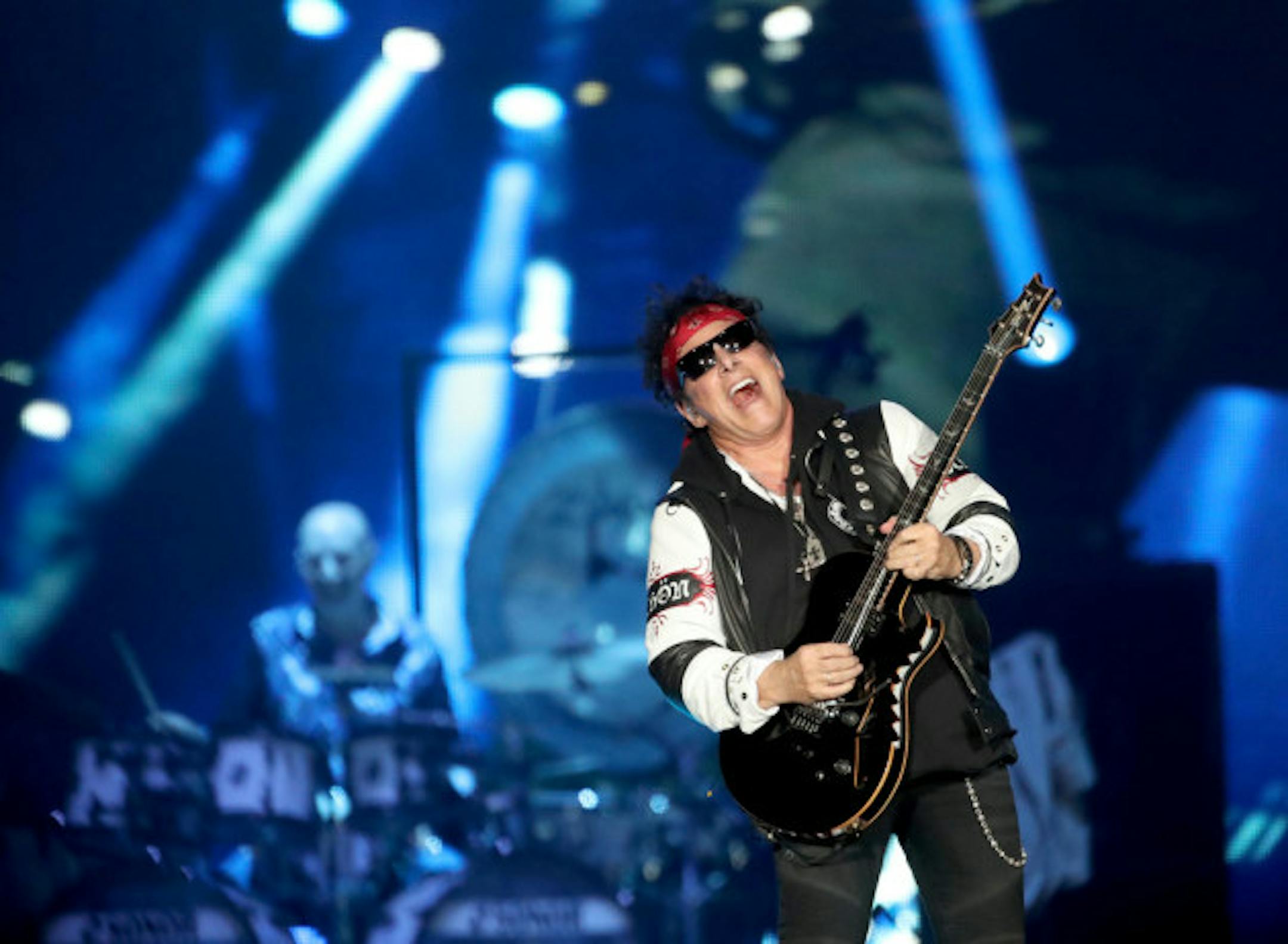 Journey's Neal Schon at Target Field in 2018/ Star Tribune photo by David Joles