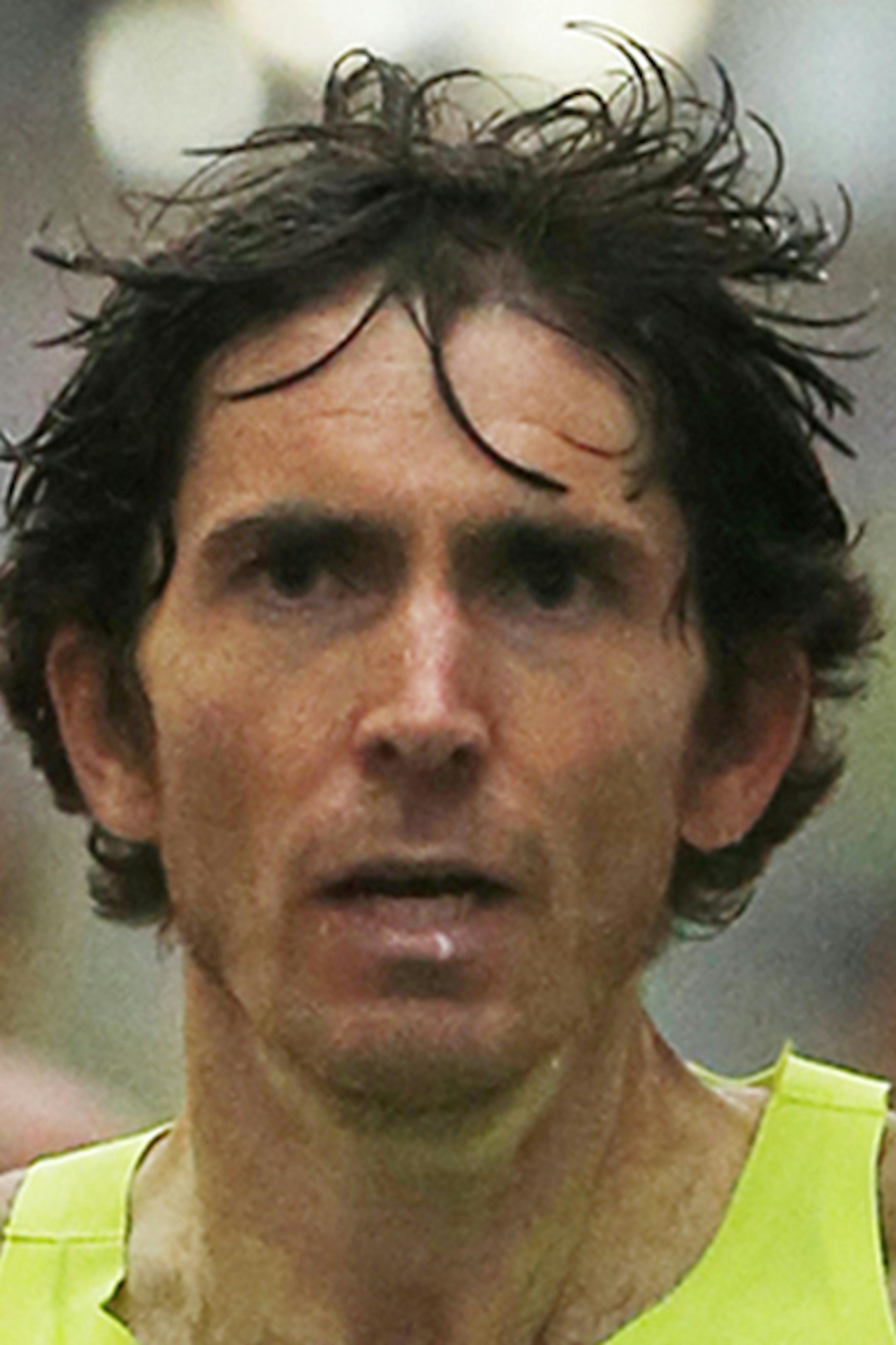 At the TC 1mile on Hennepin Ave., Garrett Heath of Seattle took the professional title for the men's race.] Richard Tsong-Taatarii/rtsong-taatarii@startribune.com ORG XMIT: MIN1505142018220798 ORG XMIT: MIN1505142040300809