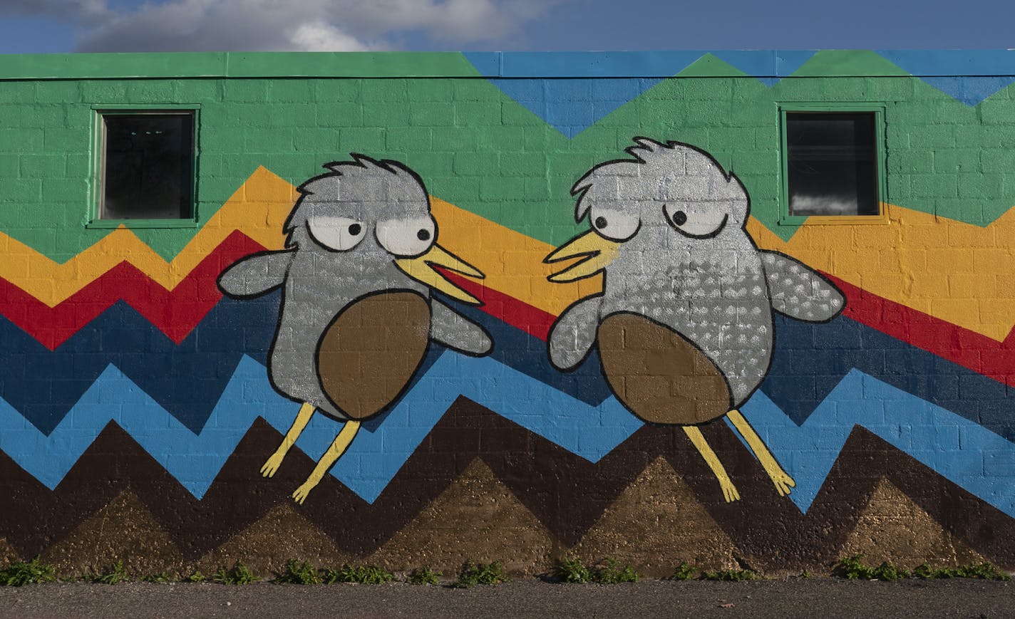 Mural by Beatrix*Jar title "Bird Enterprise Zone" in St. Paul, Minn. on Friday, October 16, 2020. ] RENEE JONES SCHNEIDER renee.jones@startribune.com