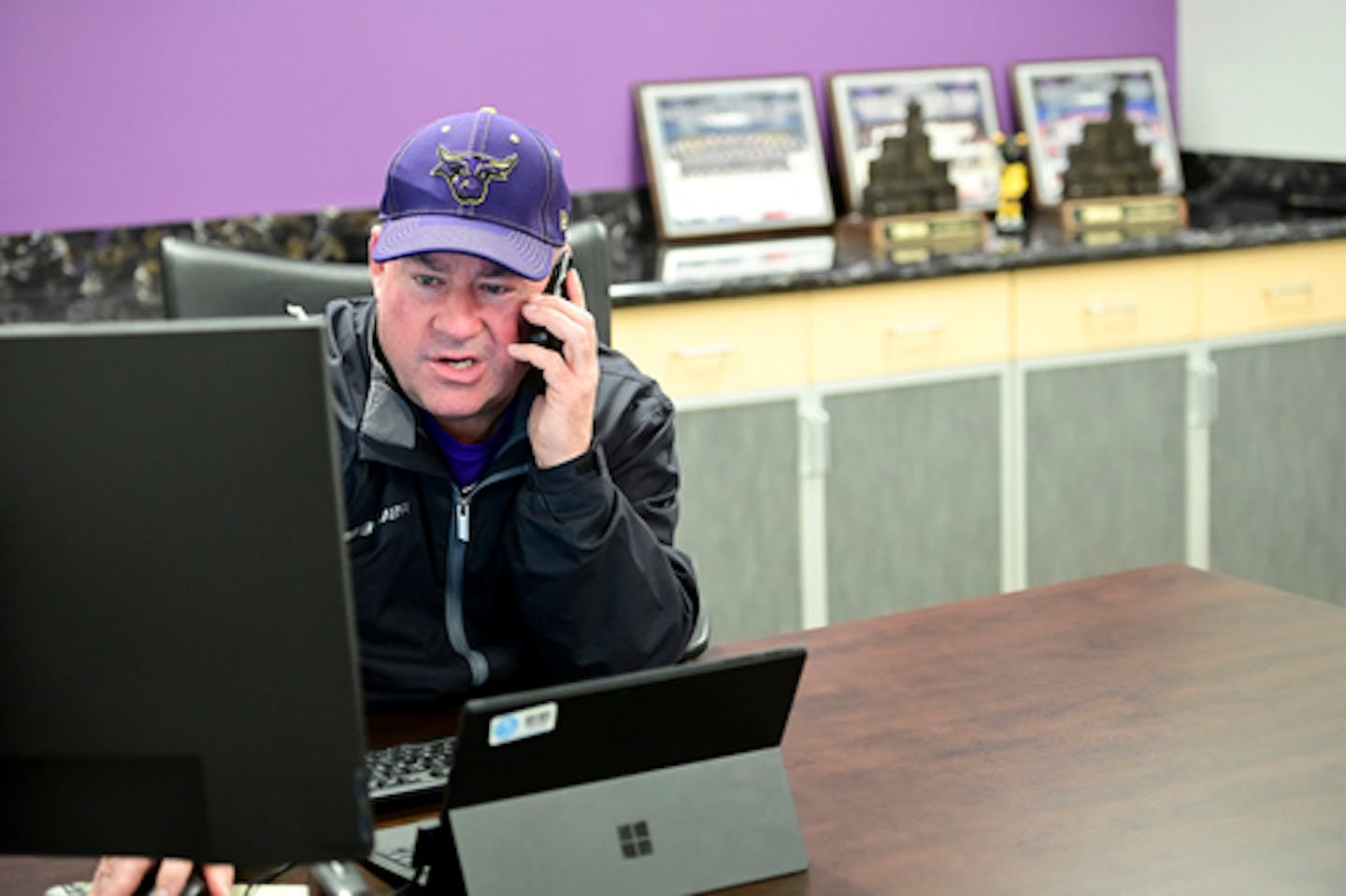 With no team duties due to the cancellation of the post season, Minnesota State University Mankato hockey head coach Mike Hastings spent part of Friday afternoon phoning a friend from the Los Angeles Kings in his office Friday.