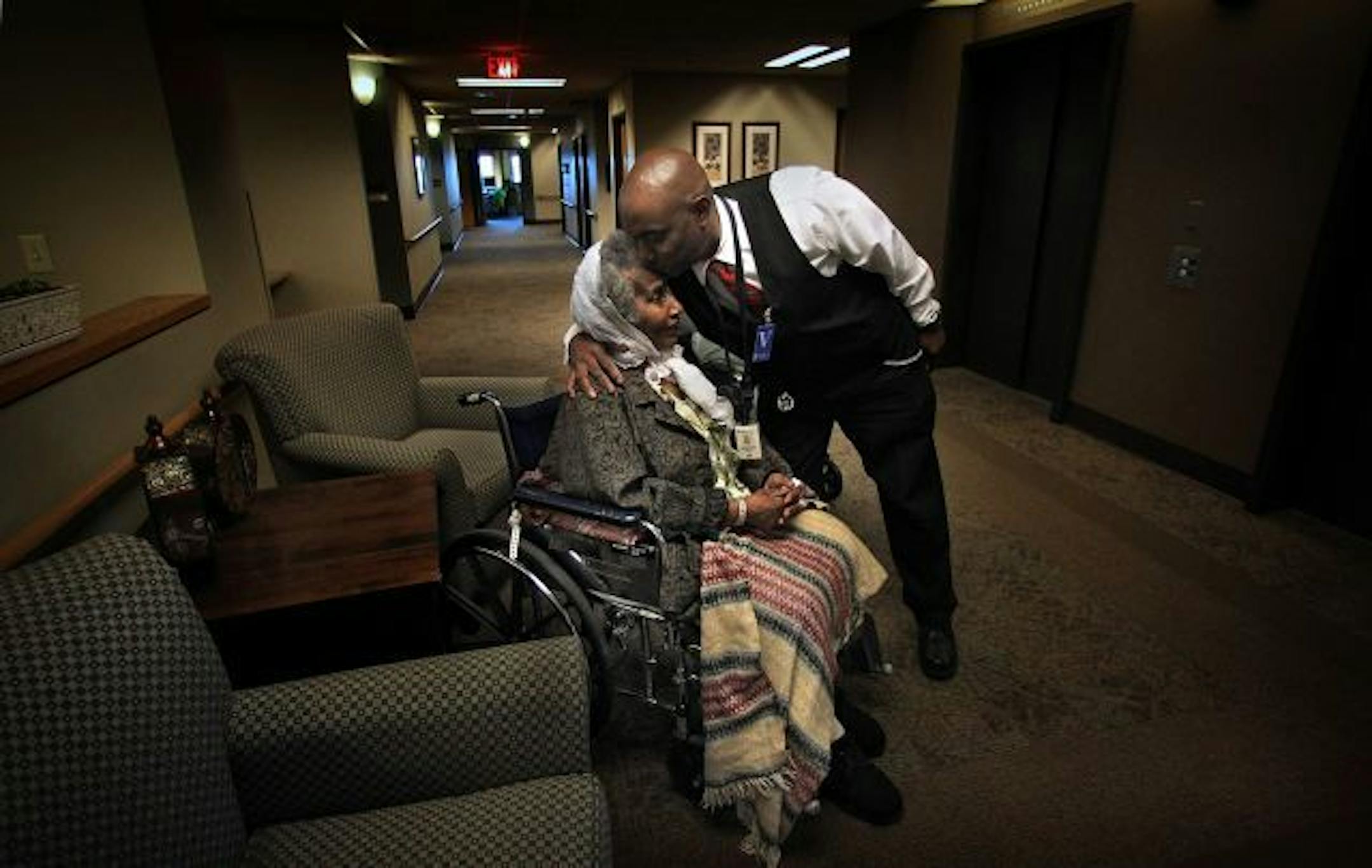 Roberts kissed his mother goodbye after he had played several songs for her and other residents of the home.