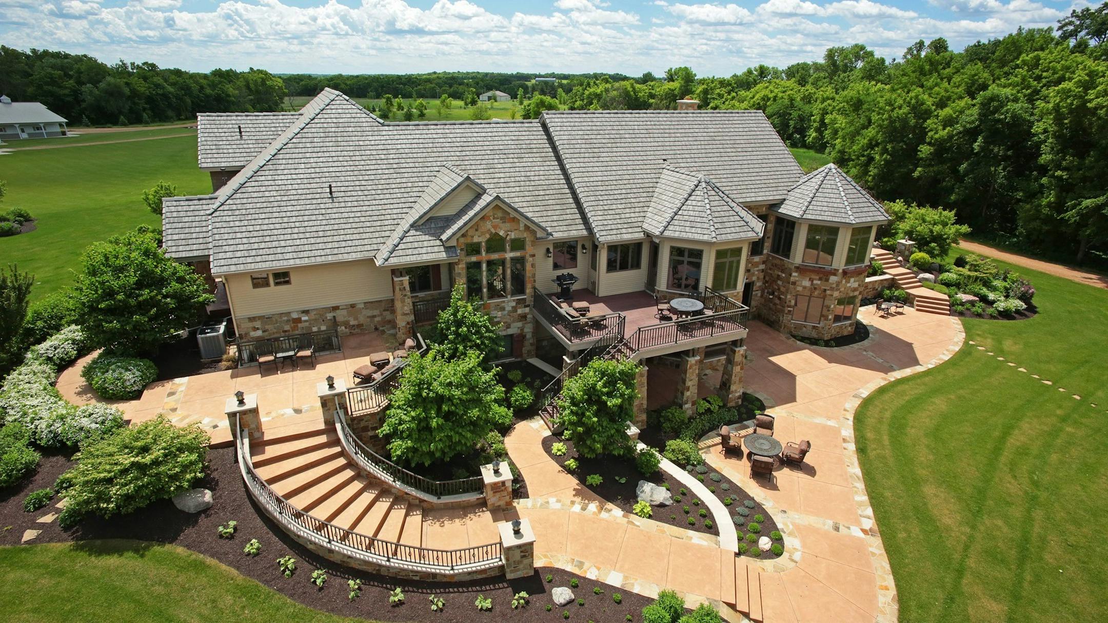 Home in Mayer