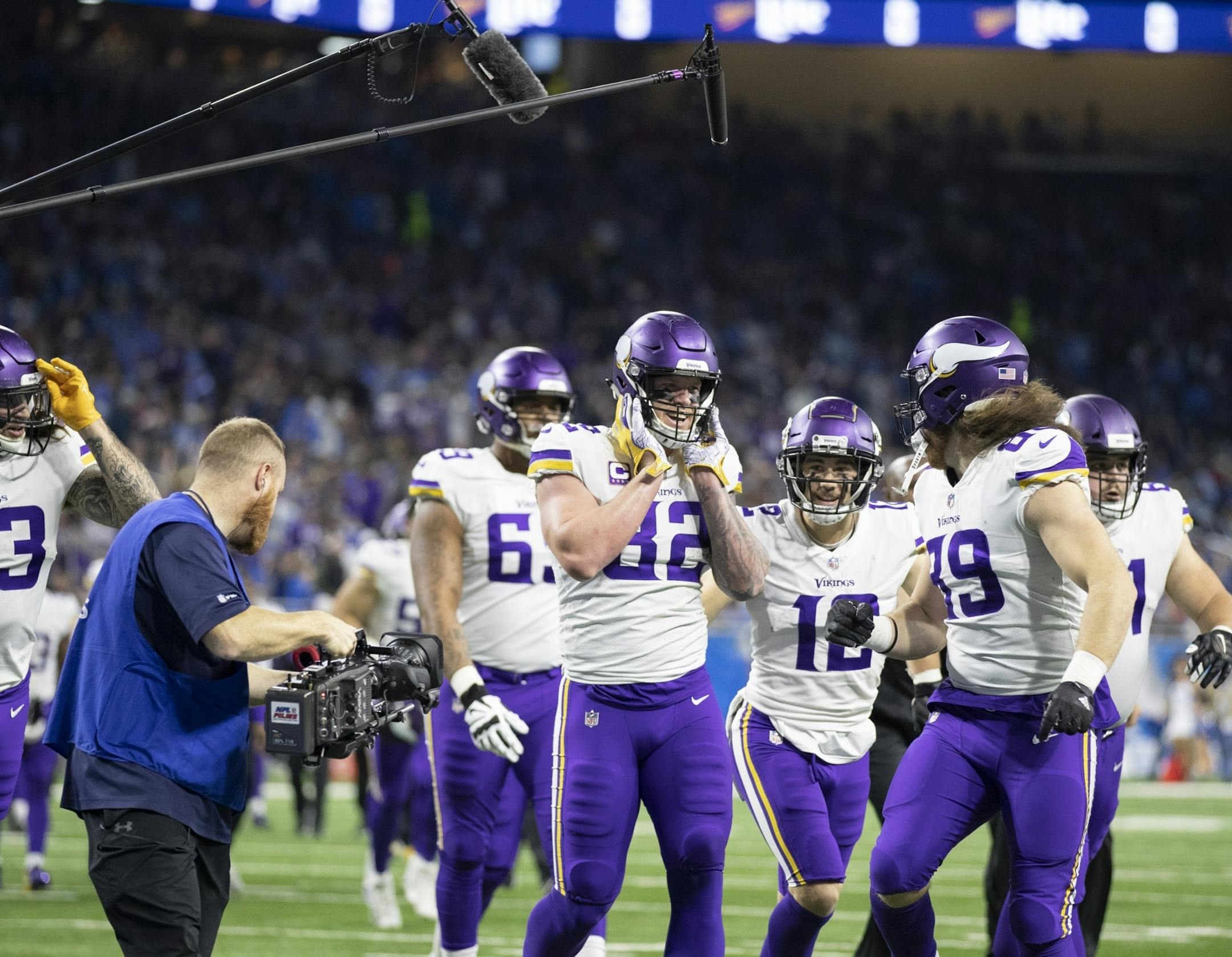 Minnesota Vikings tight end Kyle Rudolph (82) celebrated his 44-yard touchdown catch on the last play of the first half at Ford Field Sunday December 23, 2018 in Detroit, MI.