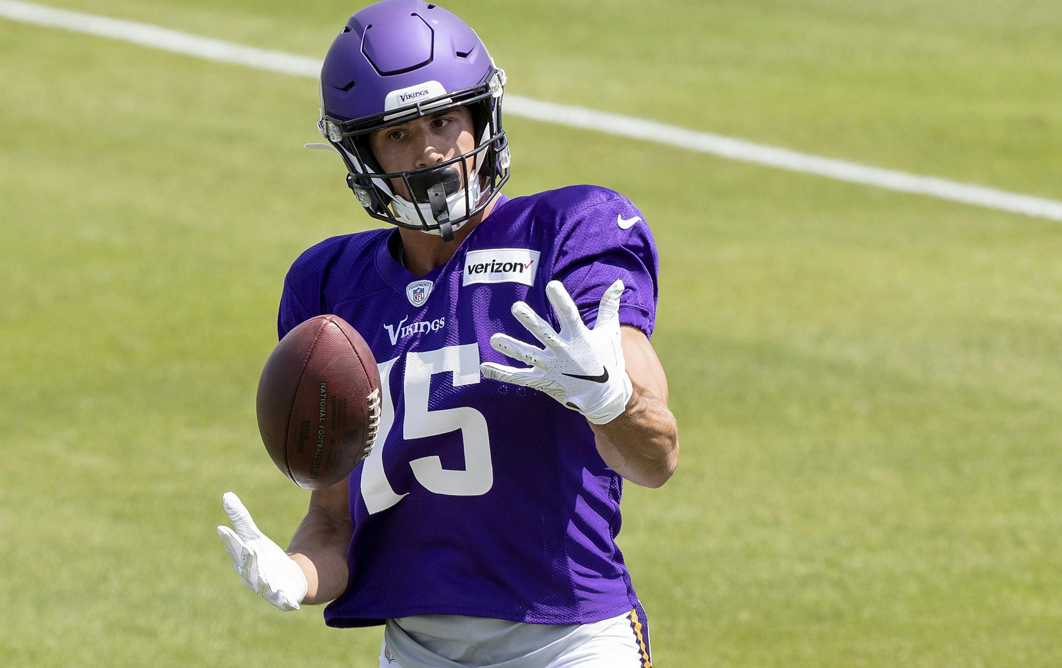Minnesota Vikings' Brandon Zylstra (15).