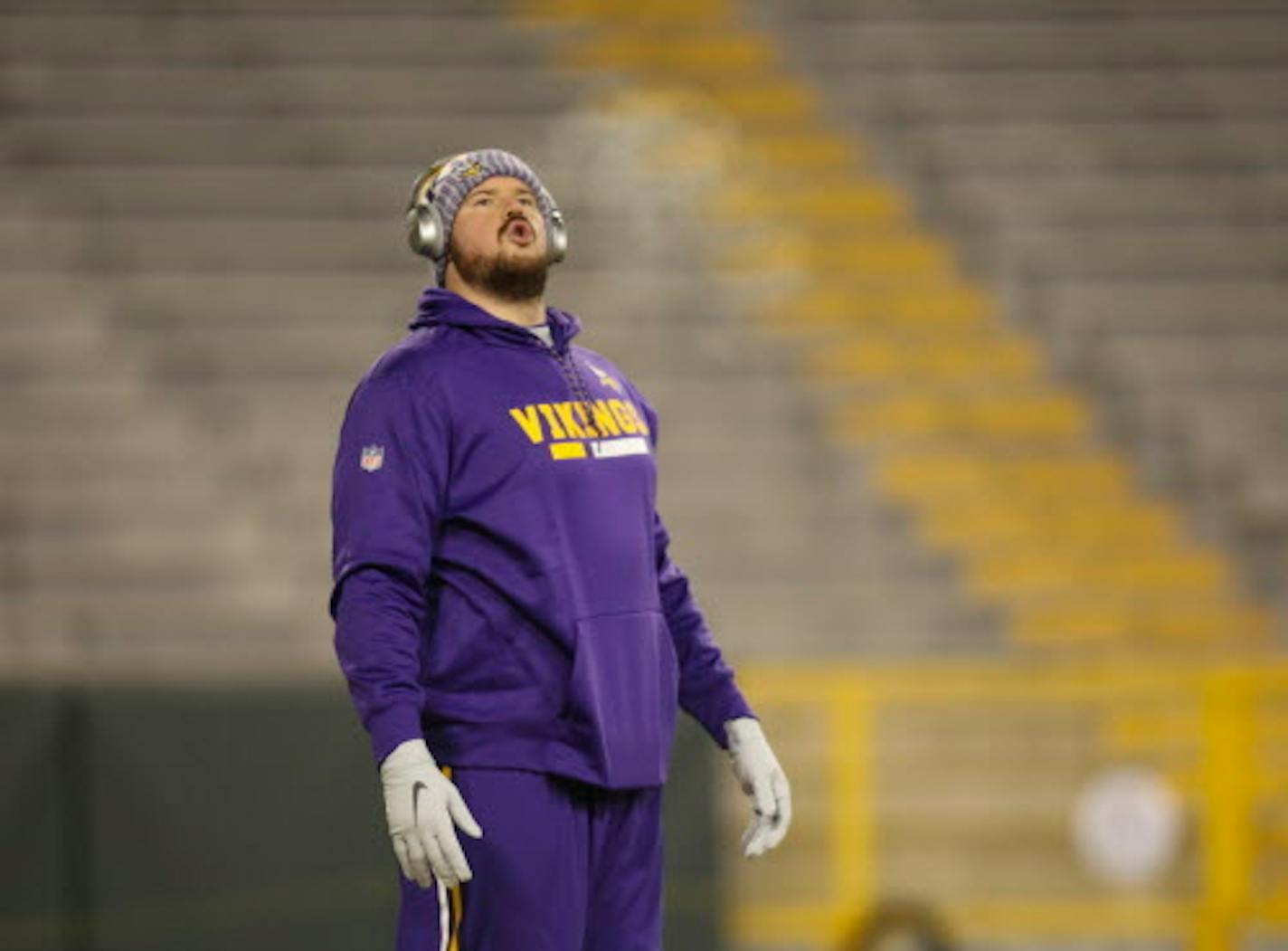 Minnesota Vikings offensive guard Jeremiah Sirles exhaled into the cold air as he warmed up before meeting the Packers Saturday night.   ]  JEFF WHEELER ' jeff.wheeler@startribune.com