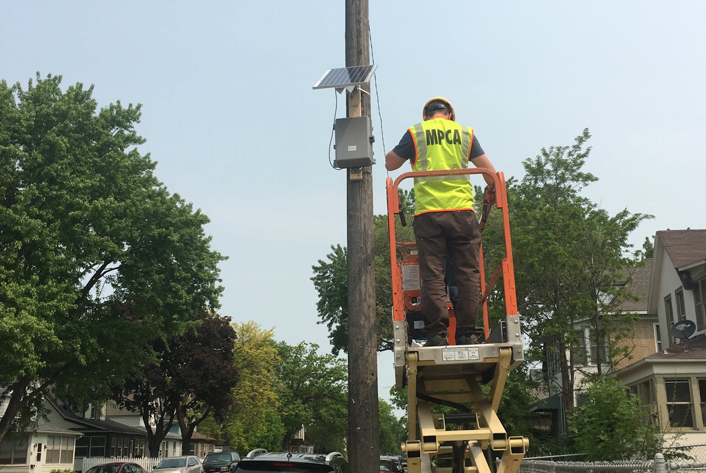 MPCA staff install air monitors