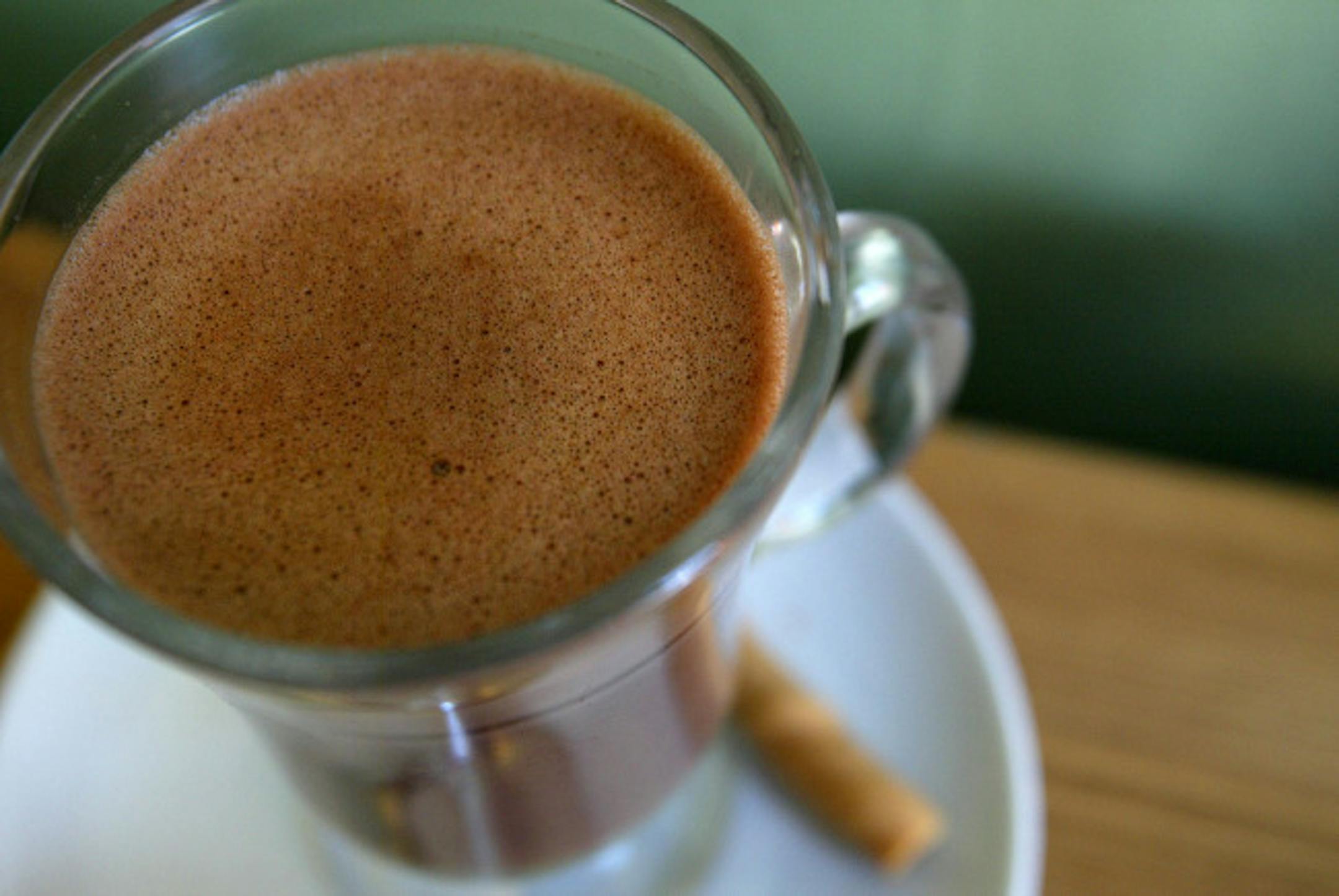 ELIZABETH FLORES � eflores@startribune.com Janruary 3, 2007 - St. Paul, MN - Hot Chocolate from Kopplin's Coffee in St. Paul