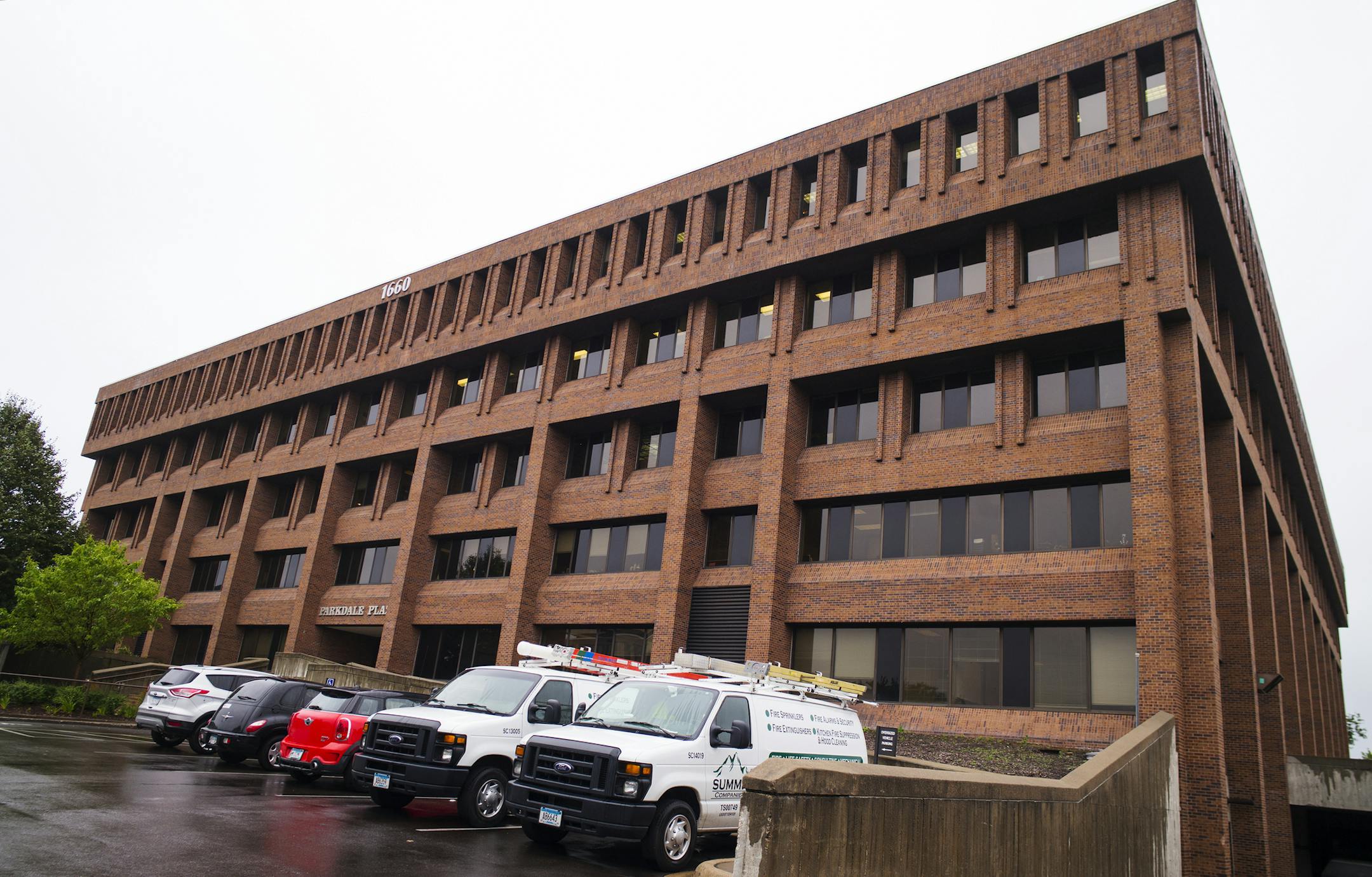 This is the Parkdale Plaza in St. Louis Park. It sold in May for a very high price ($40 million), despite being in foreclosure only a few years ago.] Richard Tsong-Taatarii/rtsong-taatarii@startribune.com