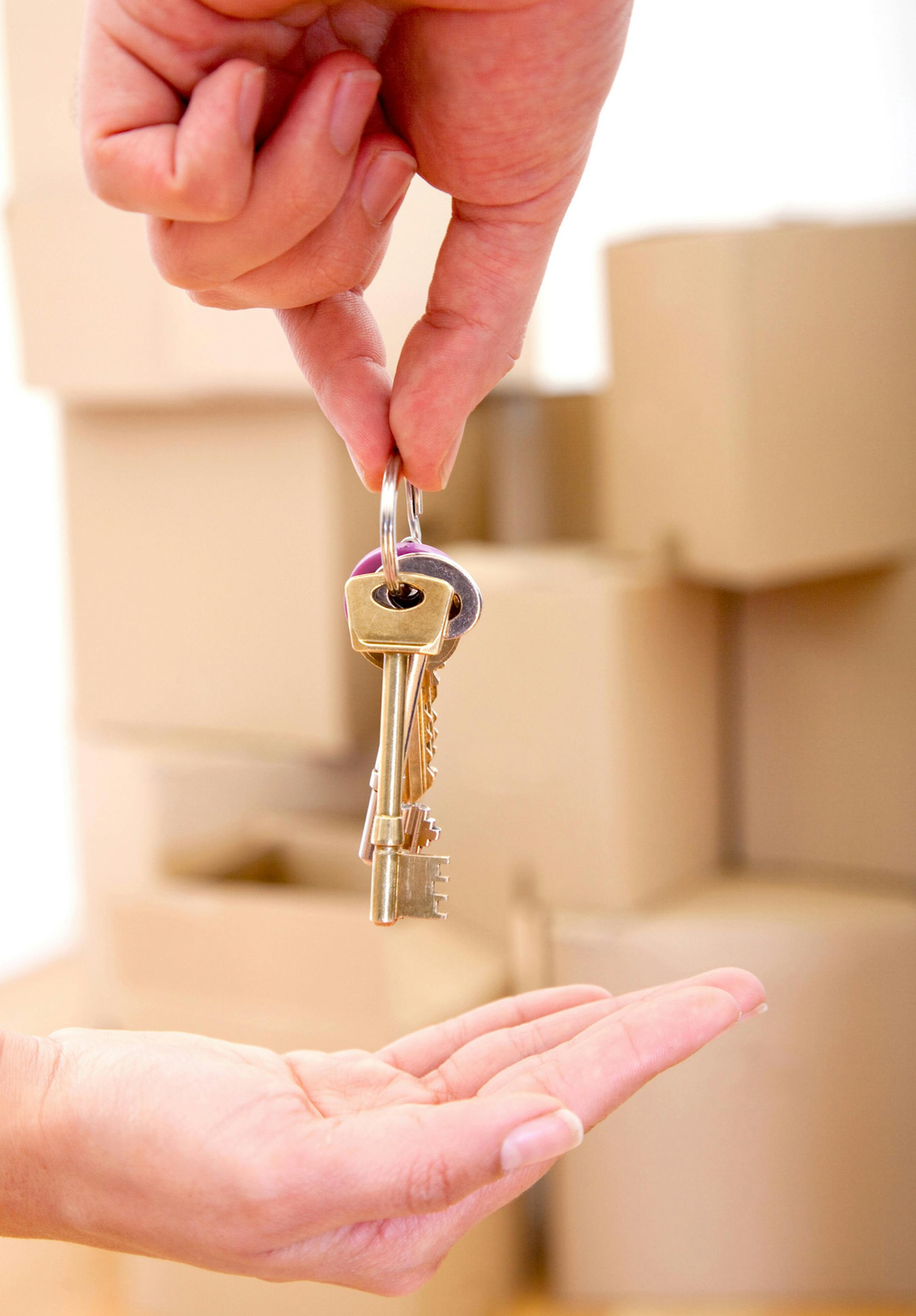 What happens when a couple who both own property moves in together? (Dreamstime) ORG XMIT: 1197452