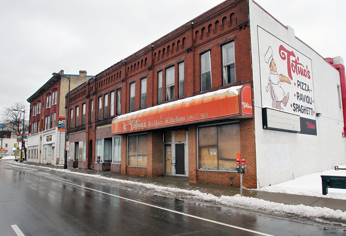 Commercial location at First Ave. and Central Ave. in northeast Minneapolis where new shops and apartments will be built. (MARLIN LEVISON/STARTRIBUNE(mlevison@startribune.com (cq