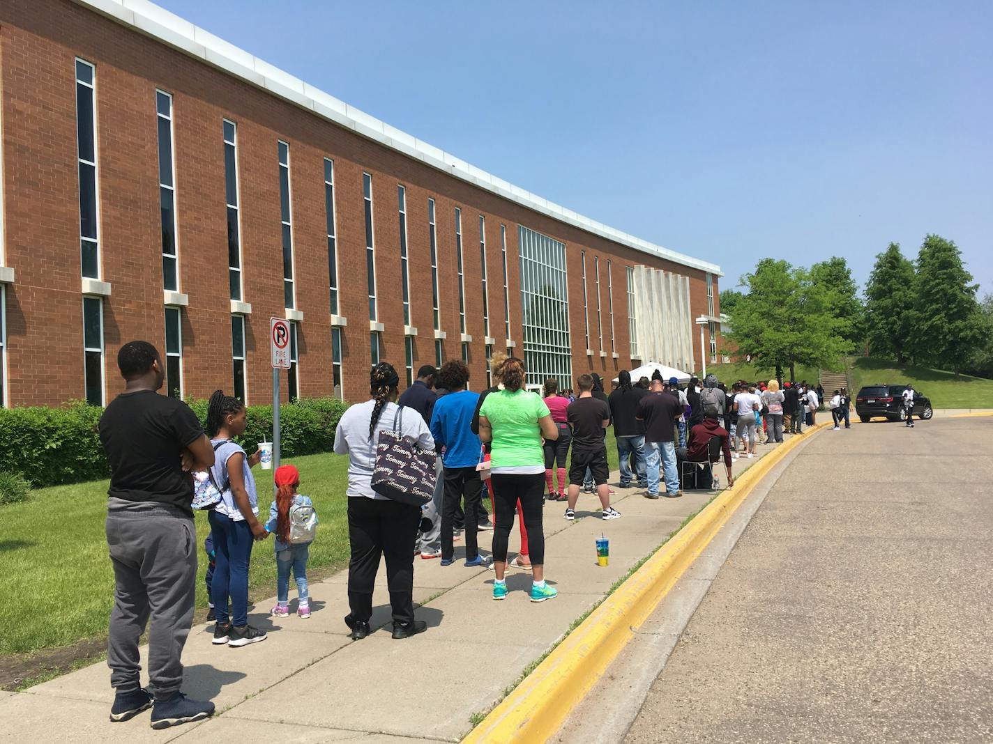 Photo by Janet Moore: Hundreds of people showed up for Saturday's misdemeanor warrant resolution event in St. Paul.