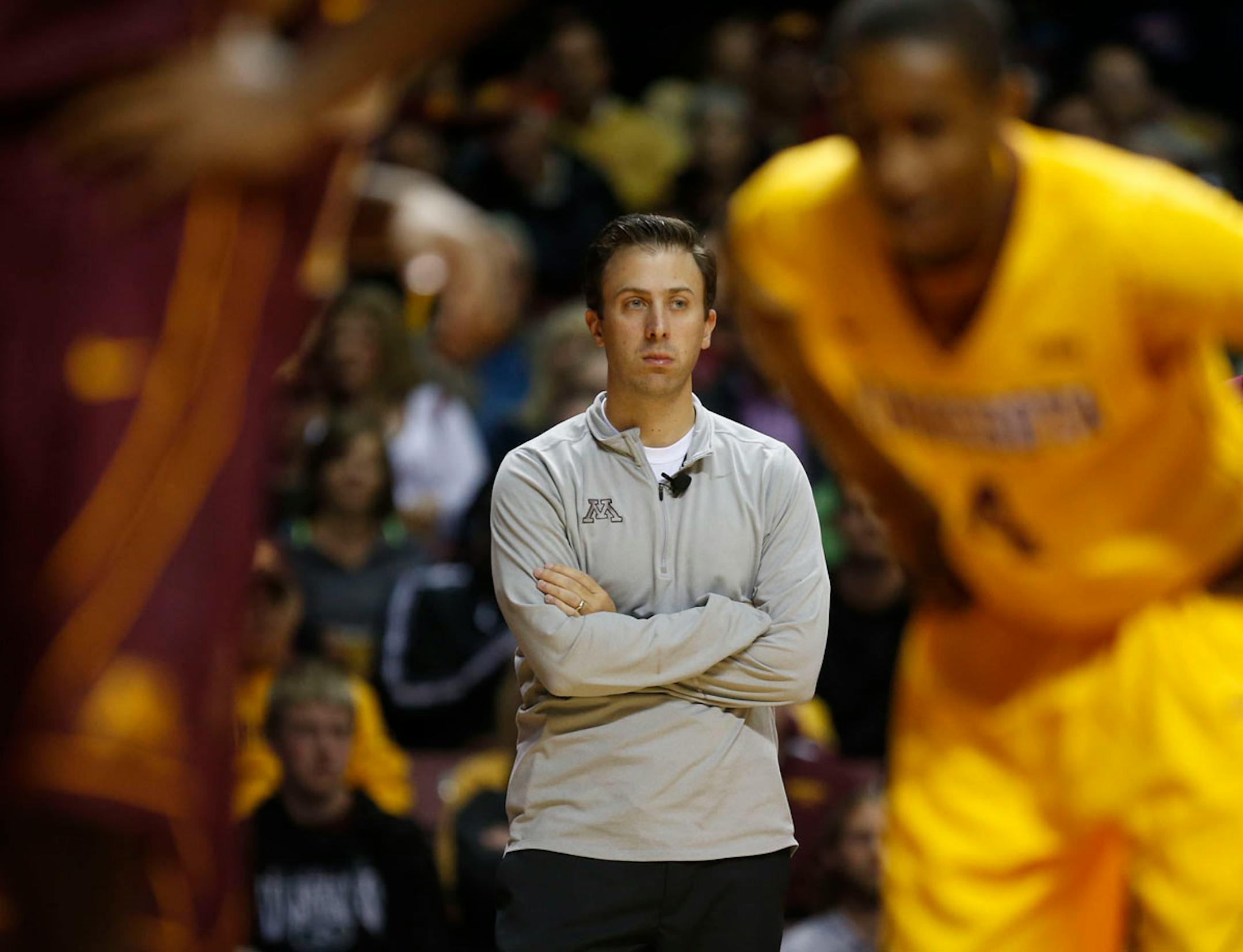Gopher head coach Richard Pitino watched the action on the floor during the first half of the Gopher's scrimmage at Williams Arena in Minneapolis Min., Friday, October 18, 2013. ] (KYNDELL HARKNESS/STAR TRIBUNE) kyndell.harkness@startribune.com