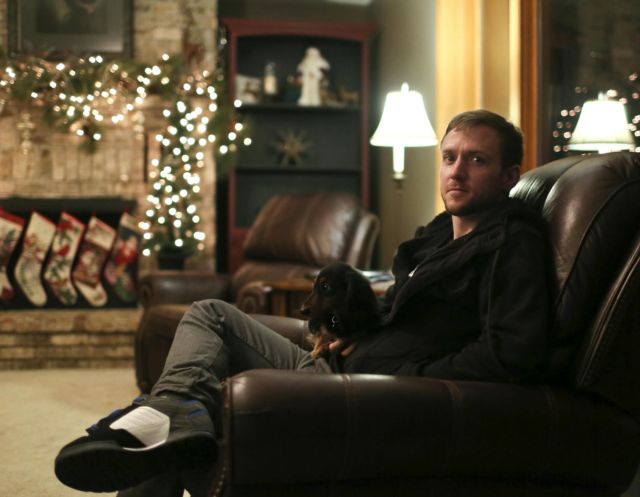 Young professional Kelly Jon Meath is pre-approved for financing, but he has decided that paying down his student loans is a higher priority than buying a home. So for now he is living with his parents and was seen at their home Friday, Dec. 6, 2013 in Bethel, MN.](DAVID JOLES/STARTRIBUNE) djoles@startribune.com When it comes to home buying, fewer people are going it alone. The number of single buyers has declined dramatically over the past several years despite an increase in that demographic g