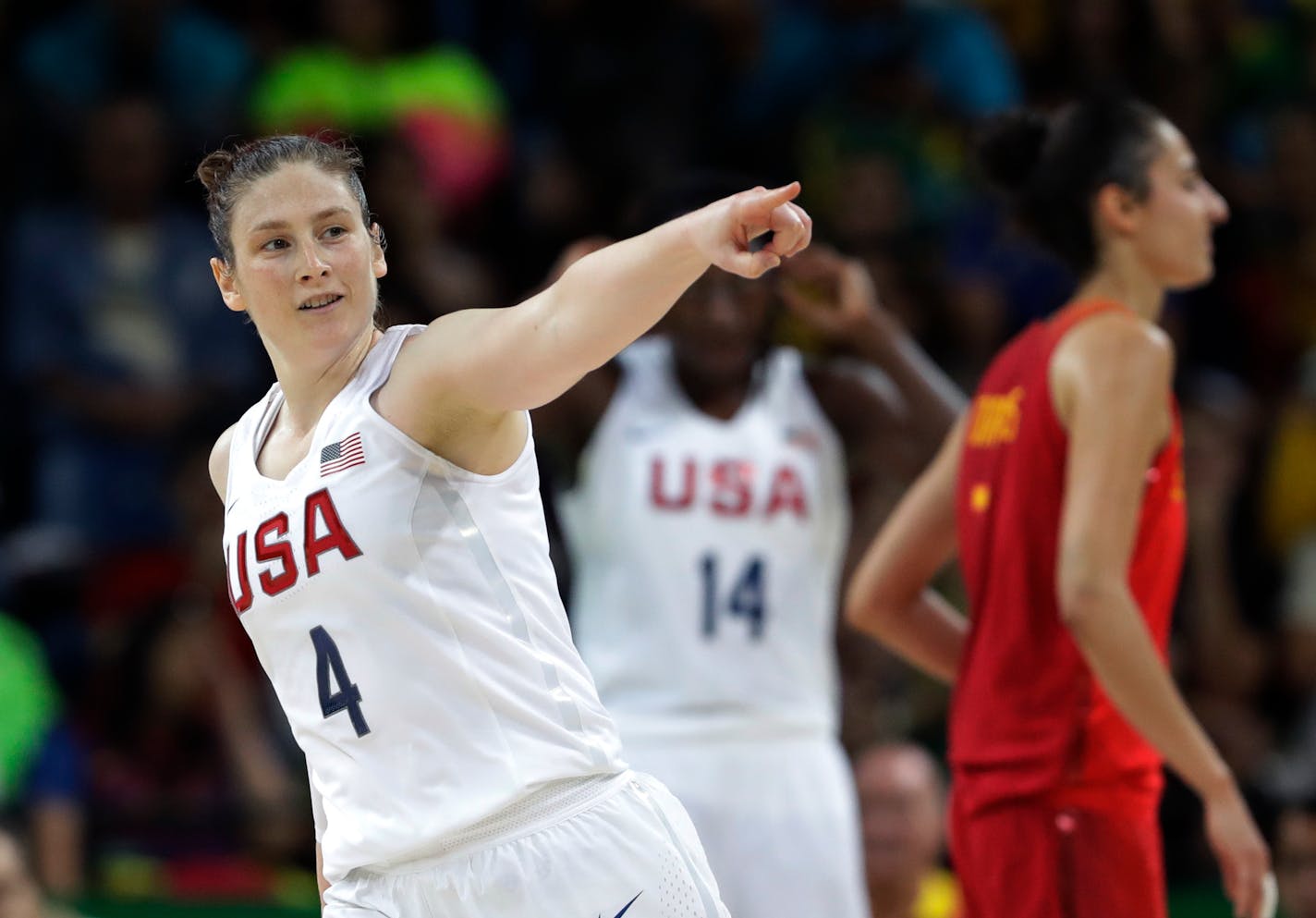 United States' Lindsay Whalen celebrated a score against Spain during a women's gold medal basketball game at the 2016 Summer Olympics in Rio de Janeiro, Brazil, Saturday, Aug. 20, 2016. (AP Photo/Eric Gay)