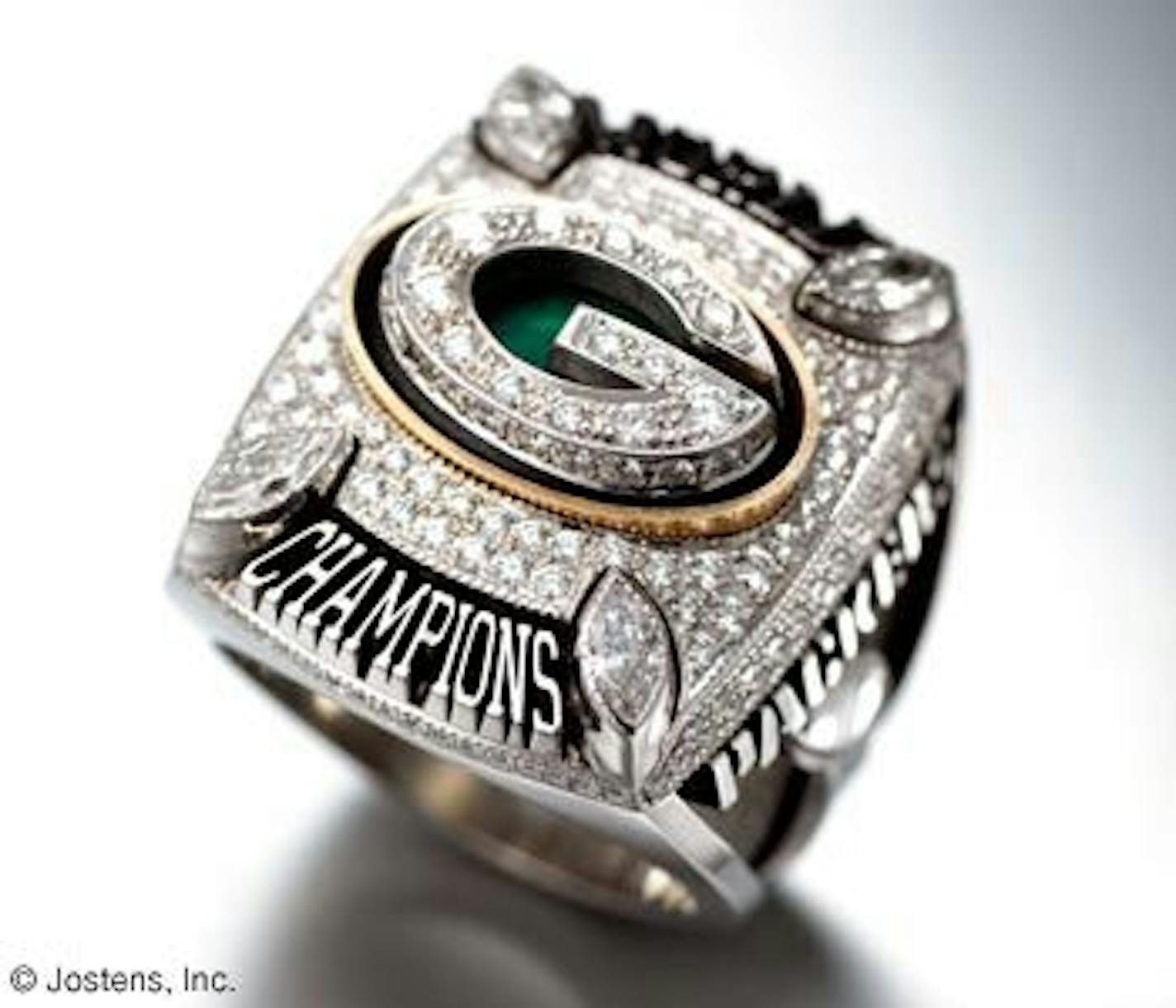 Jostens designed the Packers� Super Bowl ring.