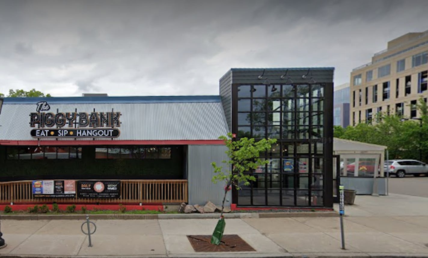 Piggy Bank is the fifth restaurant to close at this Hennepin Avenue space since Old Chicago shuttered in 2013.