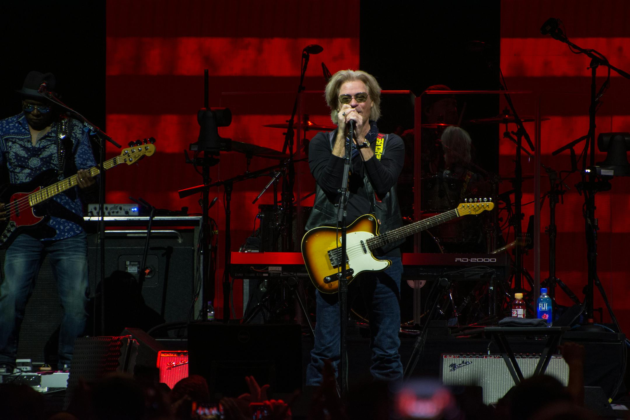 Steven Cohen special to the Star Tribune Daryl Hall & John Oates perform in concert to a packed audience at the Xcel Center in May 16, 2017.