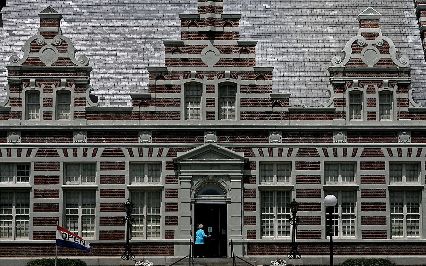 JIM GEHRZ � jgehrz@startribune.com New Ulm/July 8, 2006/11:00AM The Brown County Historical Society Museum, with its Dutch high baroque styling, featuring ornate moldings and slate roof, is among the most recognizable structures in Minnesota. The 1910 building originally served as the New Ulm Post Office.