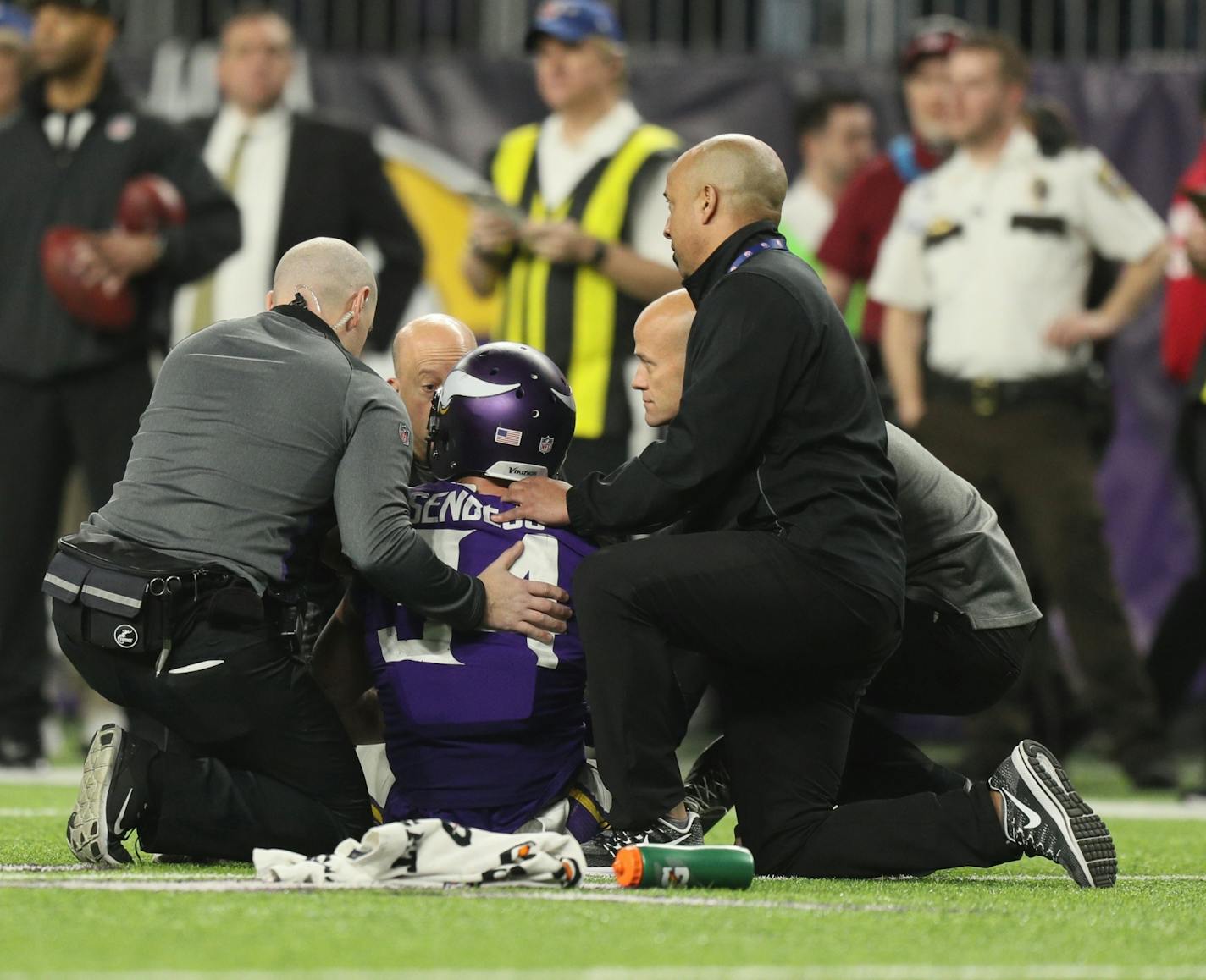 Trainers tended to Vikings safety Andrew Sendejo late in the third quarter after taking a blow to the head from New Orleans Saints receiver Michael Thomas.Sendejo went out with a concussion.