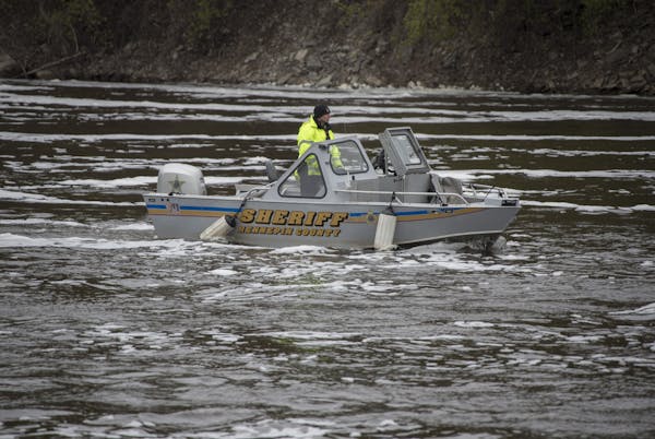 A deputy from the Hennepin County Sheriff's office continued searching for 22-year-old Chris Stanley in the Mississippi River near Bohemian Flats Thur