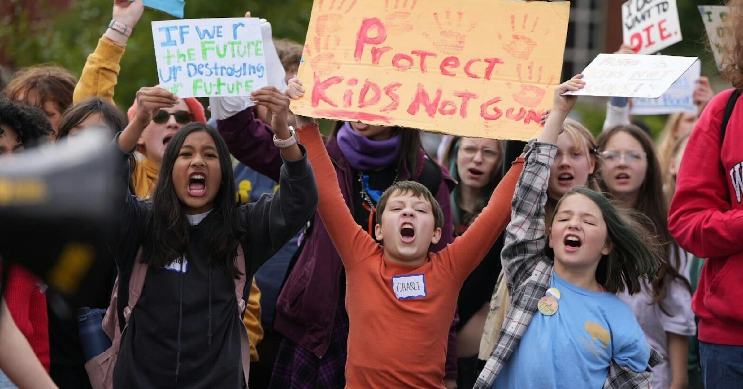 Student walkouts held across MN after Annunciation shooting Student walkouts held across MN after Annunciation shooting