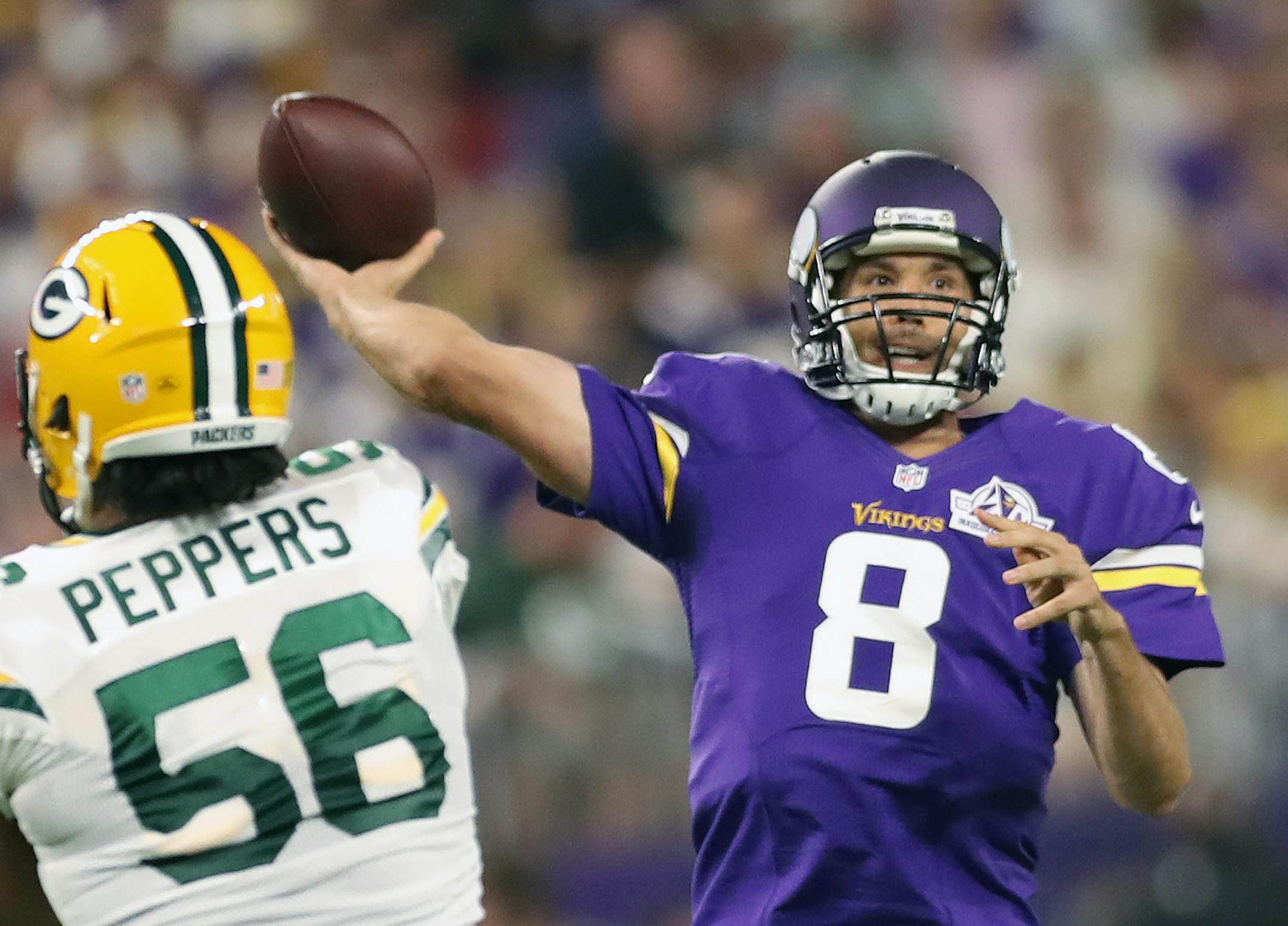 Vikings quarterback Sam Bradford in the 2nd quarter. The Minnesota Vikings open the new US Bank Stadium for their first home regular season game against the Green Bay Packers. Here, ] Minnesota Vikings vs Green Bay Packers - Vikings home opener in new US Bank Stadium. brian.peterson@startribune.com
Minneapolis, MN - 09/18/2016
