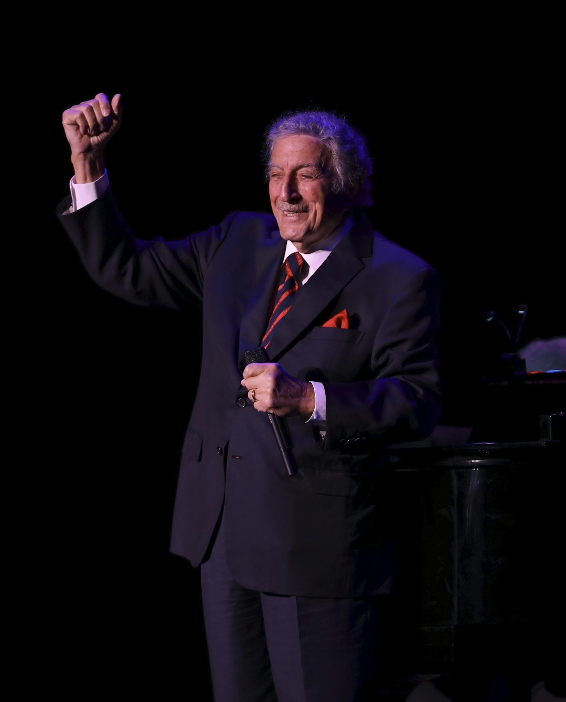 Tony Bennett early in his show at the State Theatre.