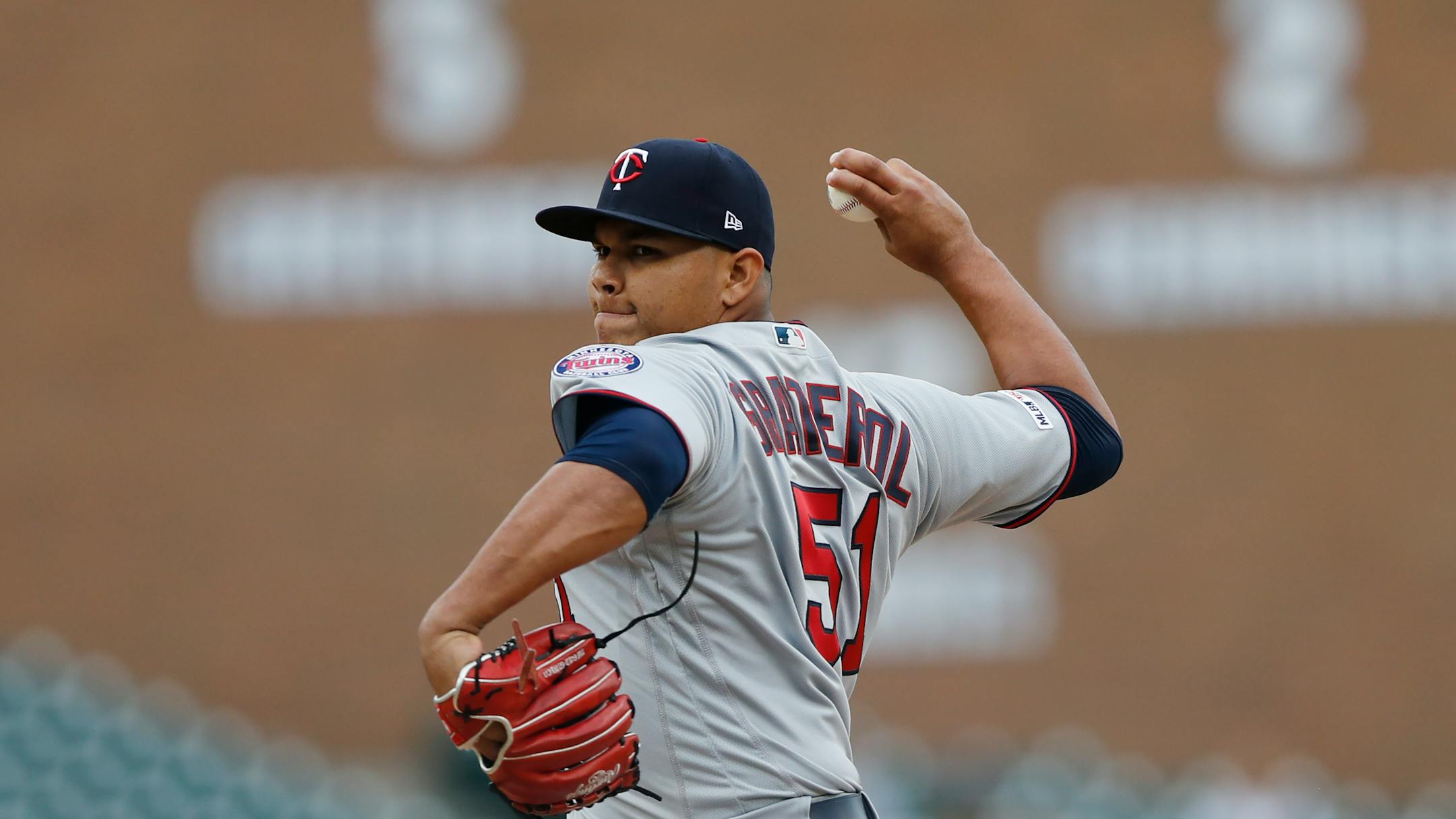 Twins relief pitcher Brusdar Graterol