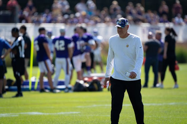 Defensive coordinator Ed Donatell is in his first season with the Vikings. 