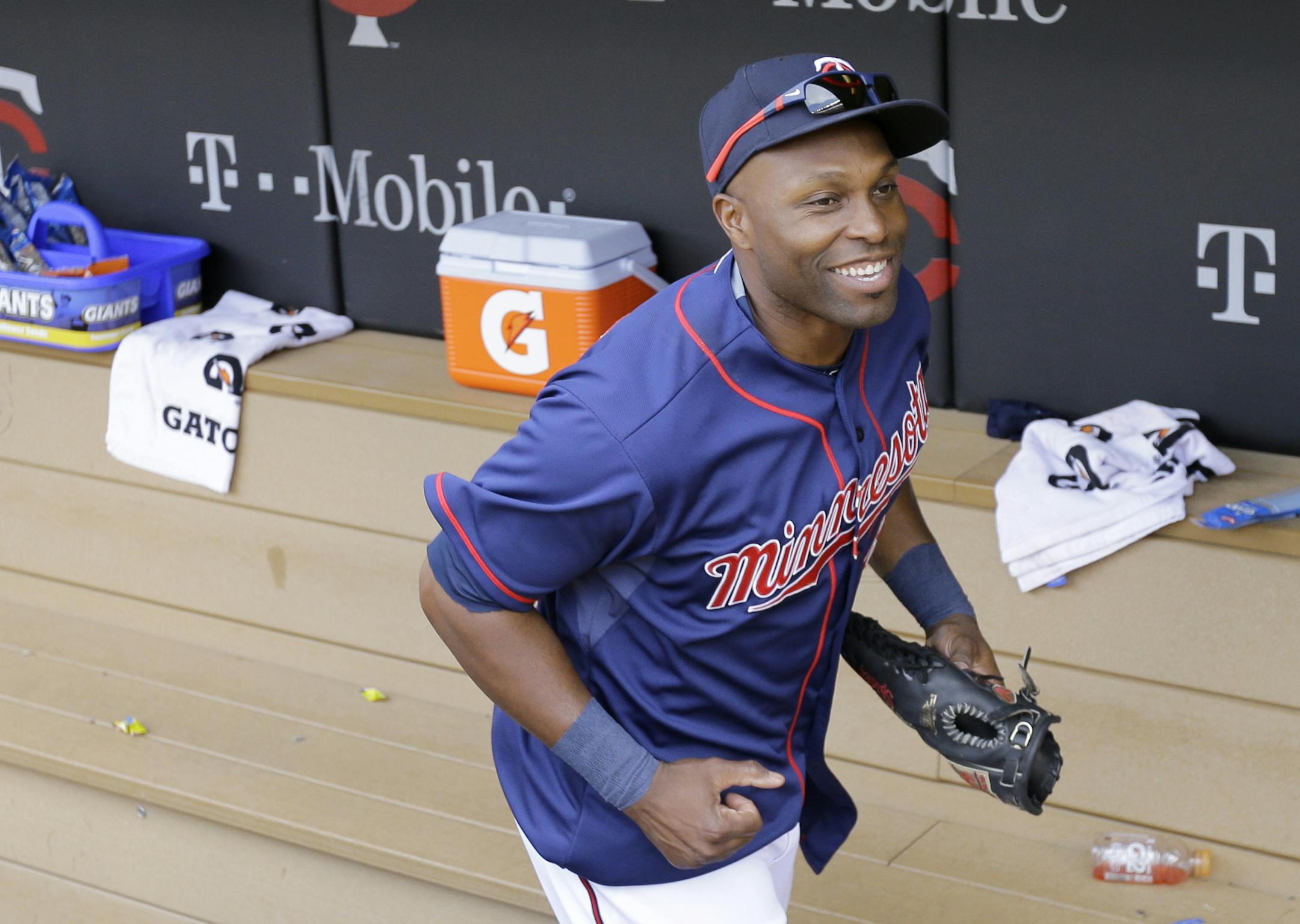 It was off the field and onto the clubhouse for dancing for Twins postgame ringleader Torii Hunter.