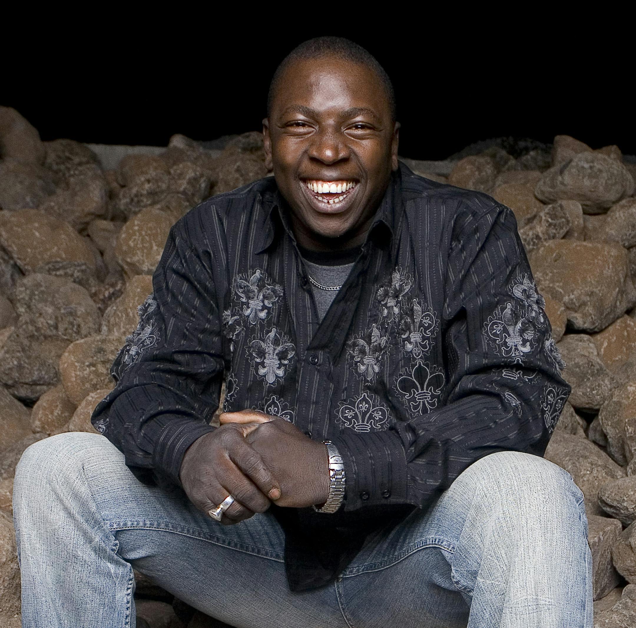 Press Junkie PR Vieux Farka Toure