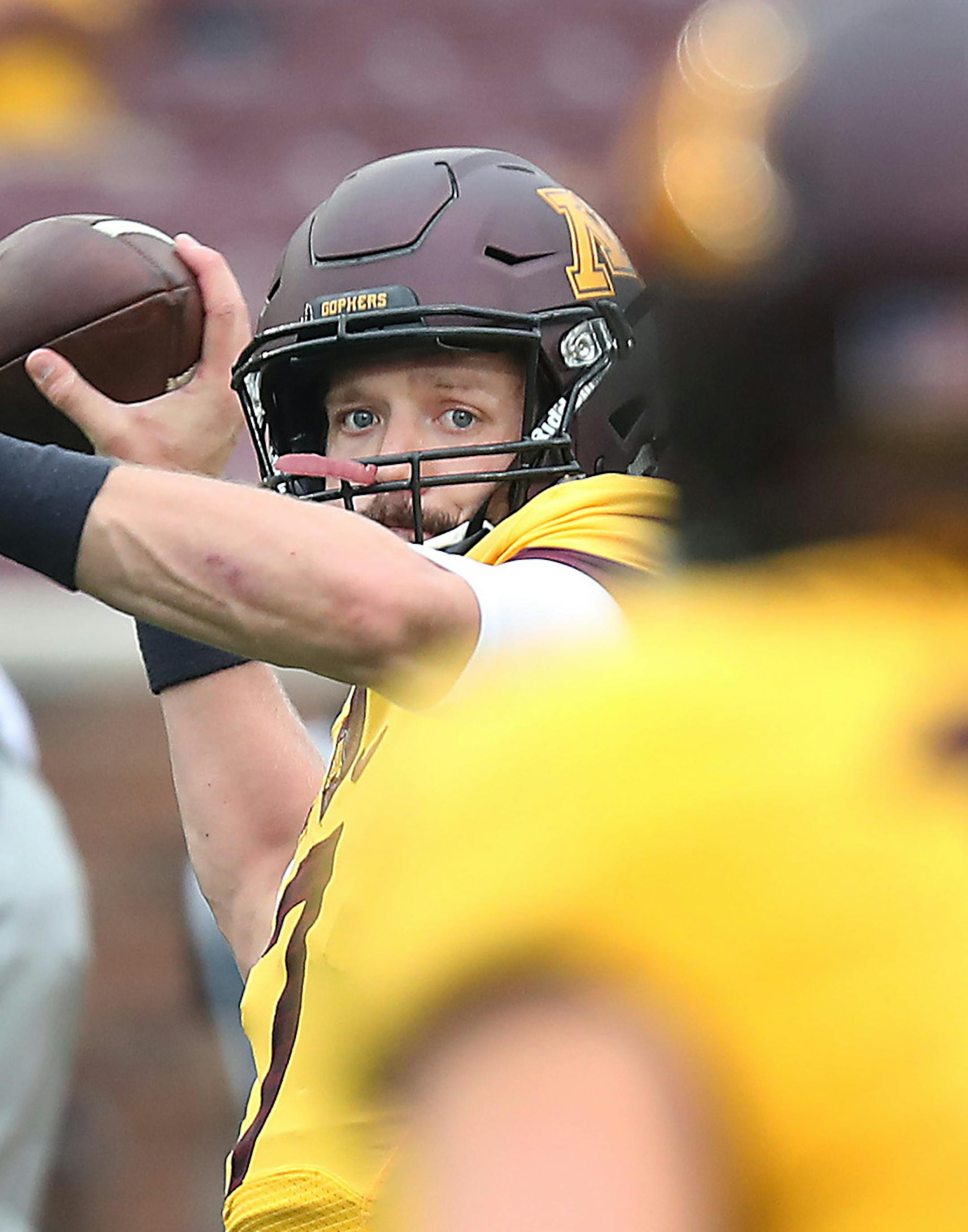 Minnesota's quarterback Mitch Leidner warmed up on the field before the Gophers took on Colorado State at TCF Bank Stadium, Saturday, September 24, 2016 in Minneapolis, MN. ] (ELIZABETH FLORES/STAR TRIBUNE) ELIZABETH FLORES • eflores@startribune.com