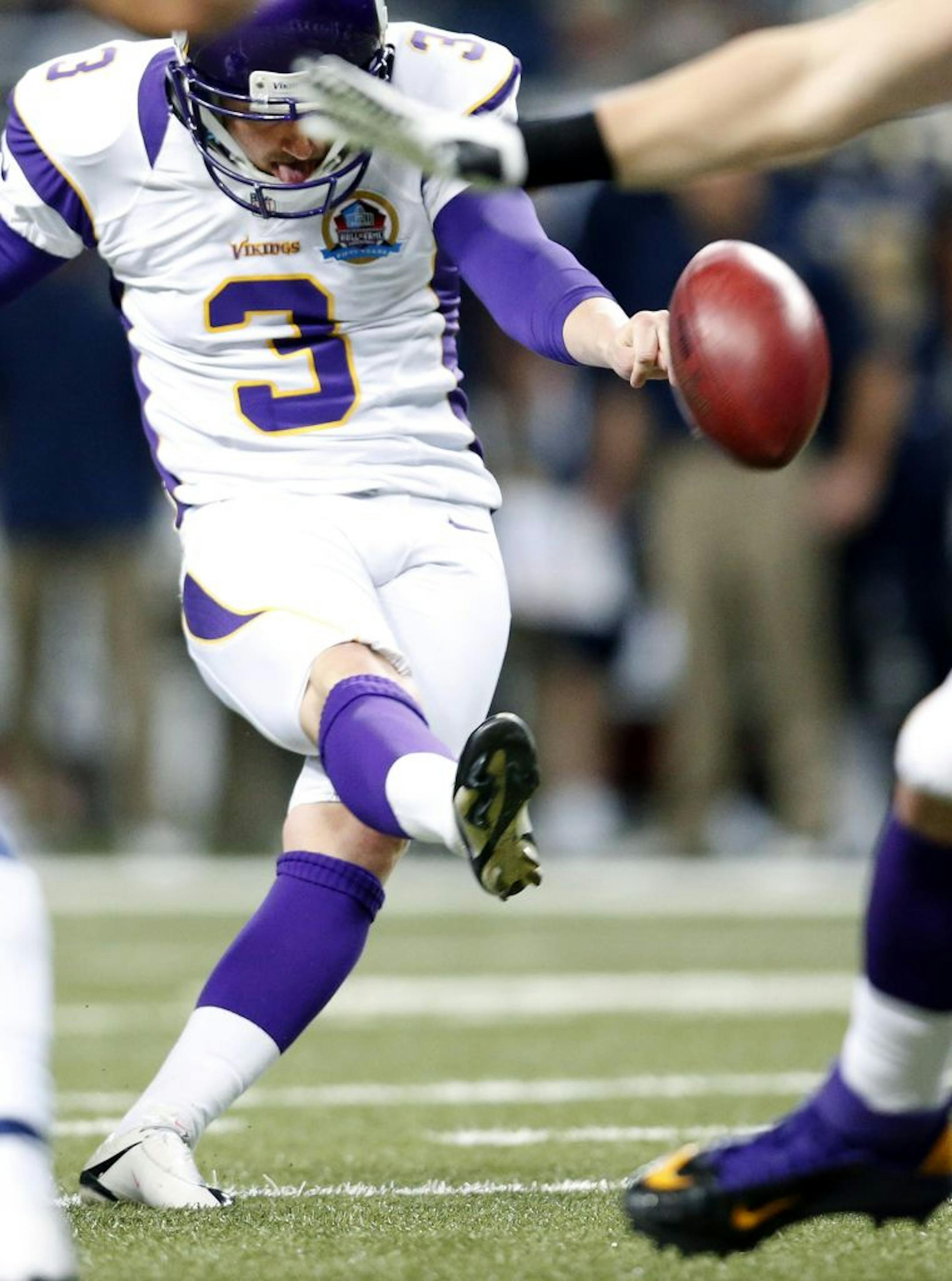 Vikings kicker Blair Walsh kicked a field goal in the second quarter.
