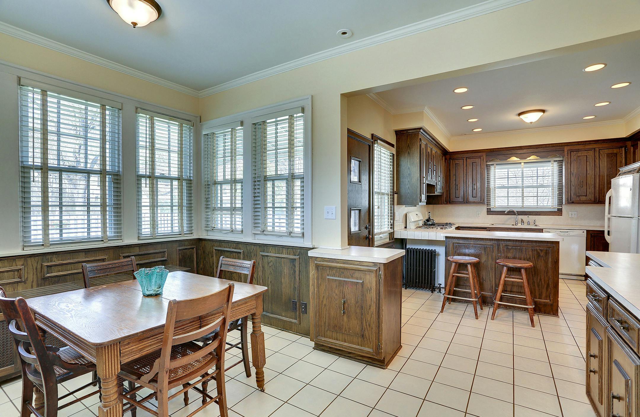The kitchen of a MInneapolis home for sale, whcih was once the home of cartoonist Charles Schulz in the late 1950s. Credit Wing Ta/Artful Living ORG XMIT: MIN1405221209001898