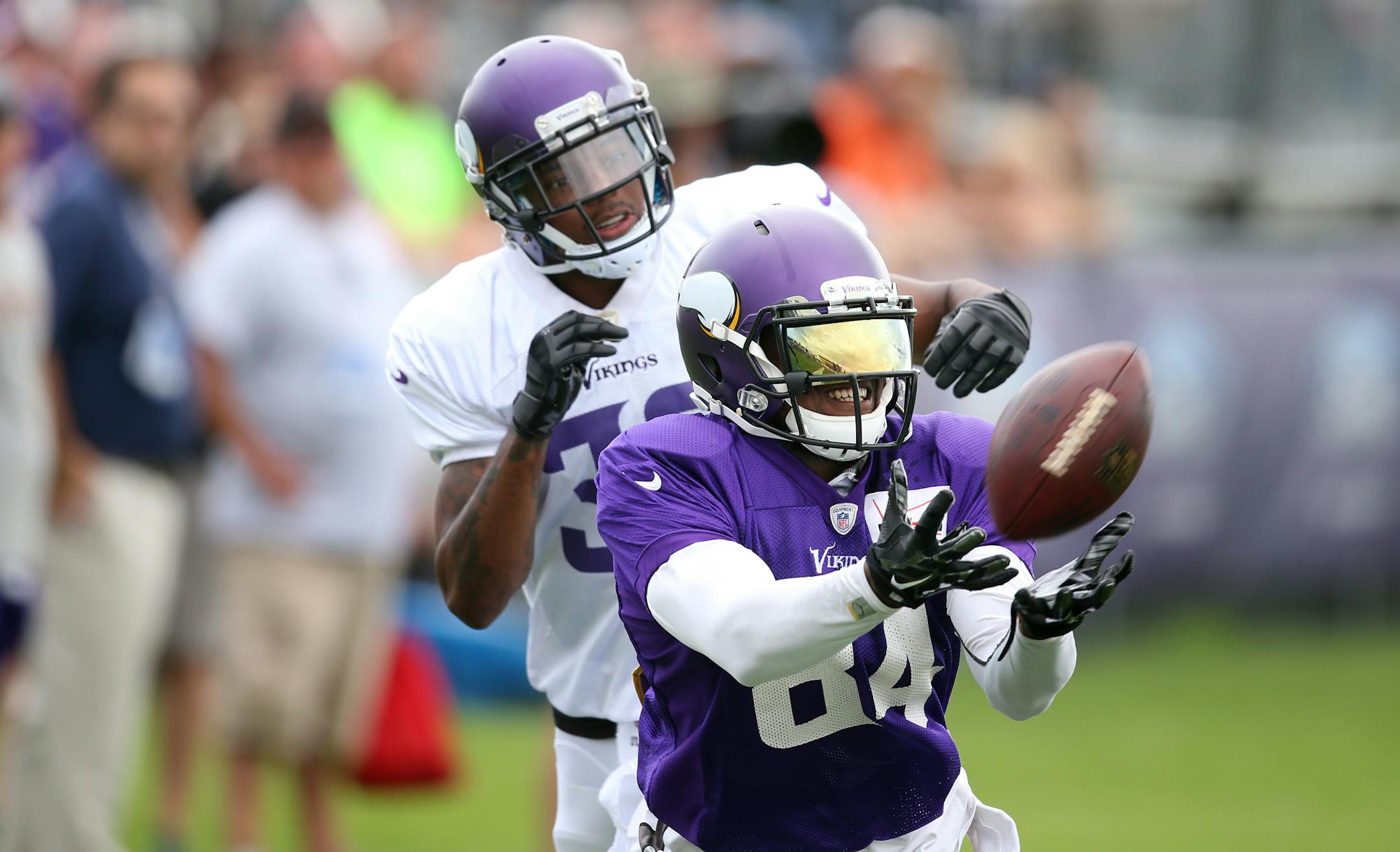 Cordarrelle Patterson missed a catch as Josh Thomas played good defense during Vikings training camp at Minnesota State University Mankato Tuesday July 28, 2015 in Mankato, MN. ] Jerry Holt/ Jerry.Holt@Startribune.com