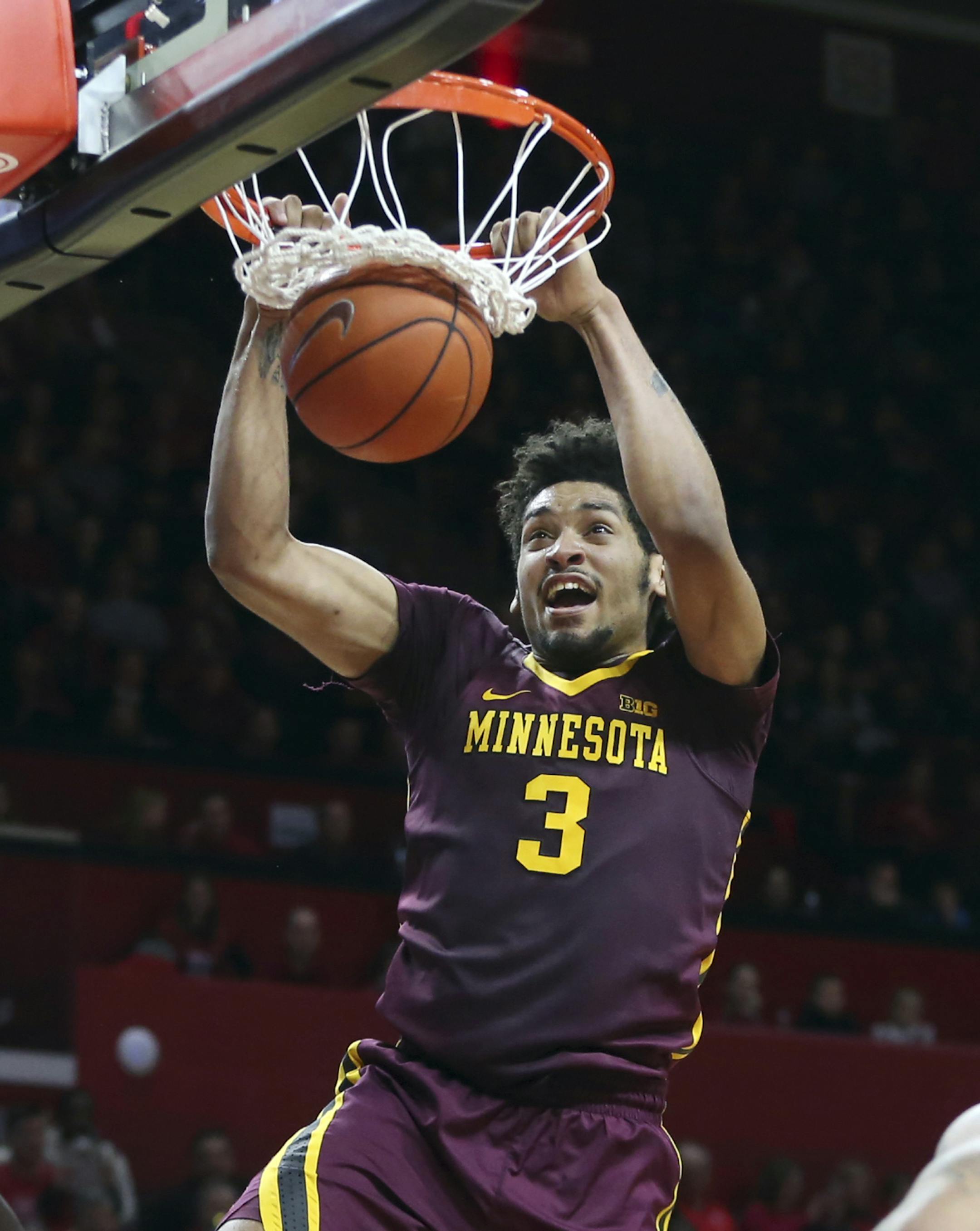 Gophers forward Jordan Murphy threw down a first-half dunk.
