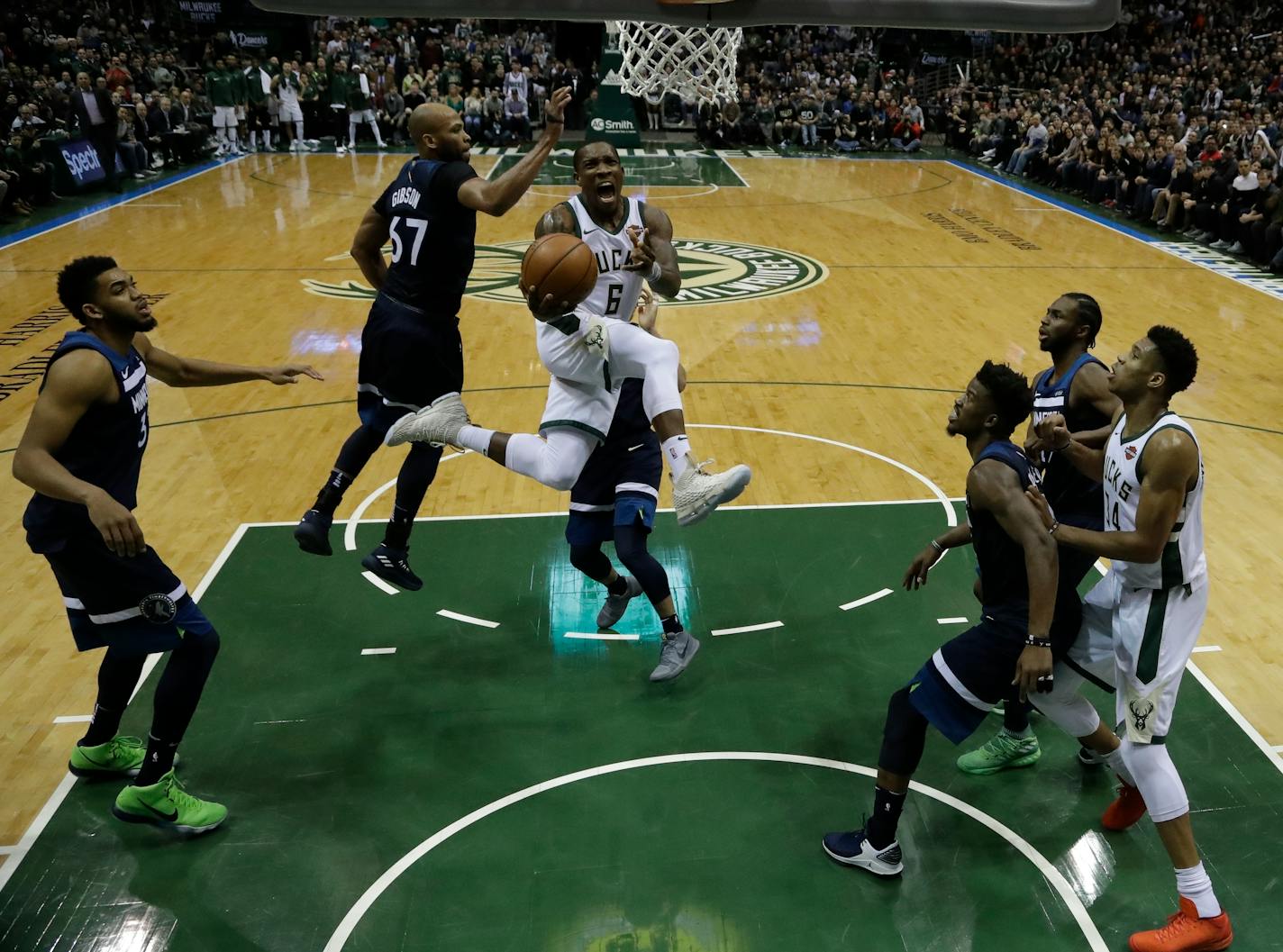 Milwaukee Bucks' Eric Bledsoe drives during the second half of an NBA basketball game against the Milwaukee Bucks Thursday, Dec. 28, 2017, in Milwaukee. The Bucks won 102-96. (AP Photo/Morry Gash)