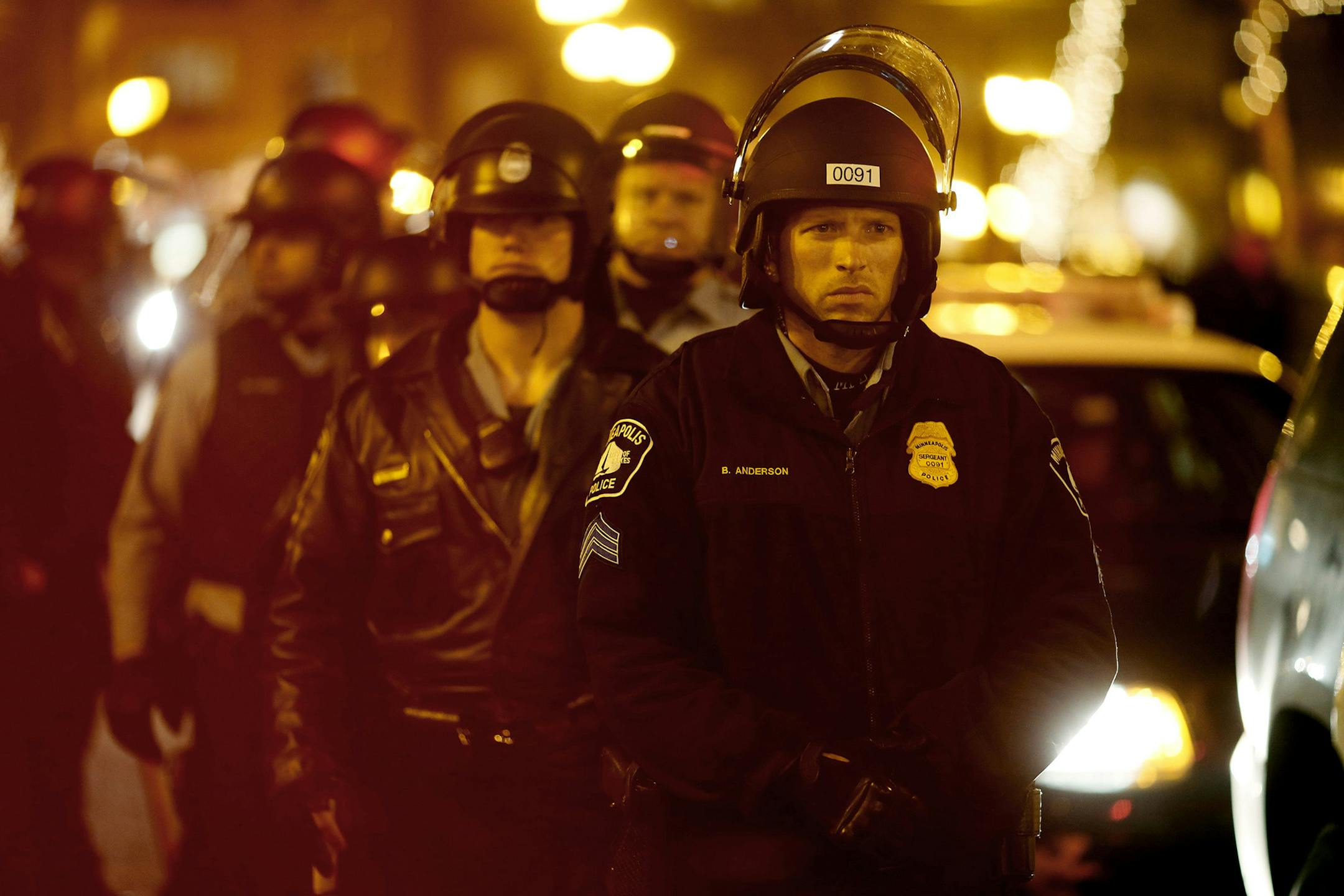 Police make a strong front at the University of Minnesota after the Gophers lost to Union Saturday April 12, 2014 in Minneapolis , MN. ]JERRY HOLT jerry.holt@startribune.com ORG XMIT: MIN1404130048280131